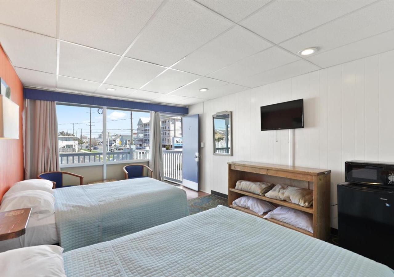 Efficiency Room with Two Double Beds