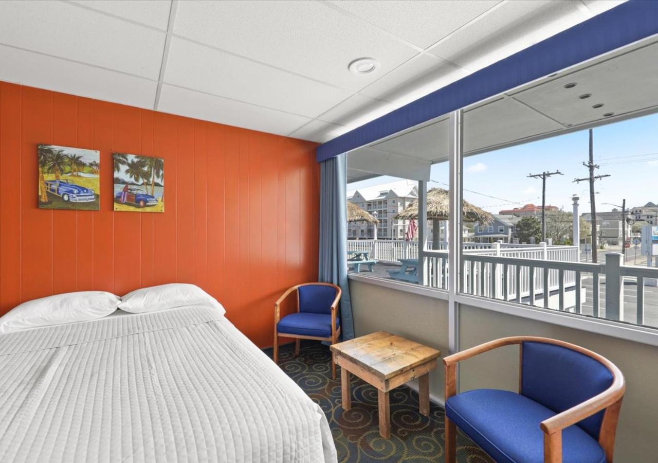 Standard Room with Two Double Beds