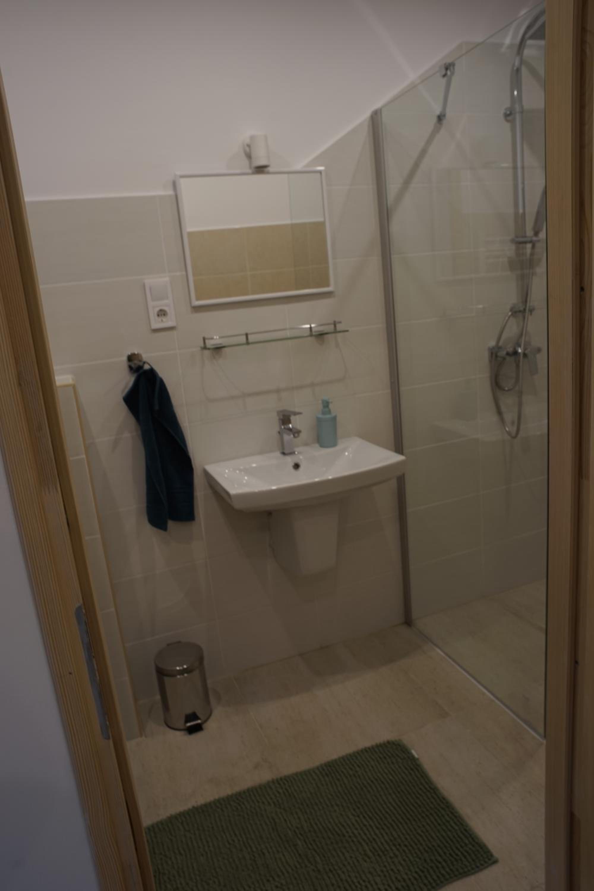 Double Room with Private Bathroom photo 3