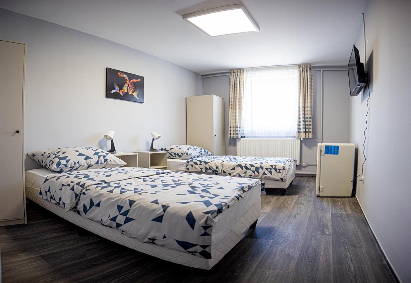 Twin Room - Photo 4
