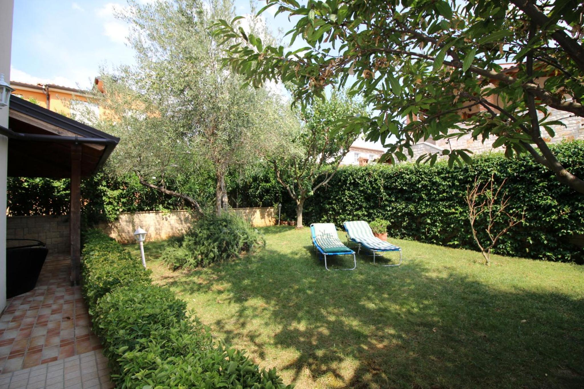 Two-Bedroom House photo 2