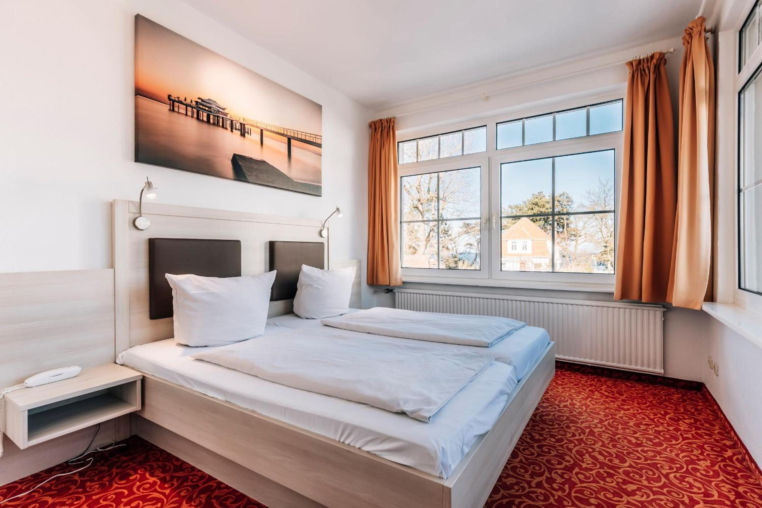 Double Room - Photo 6
