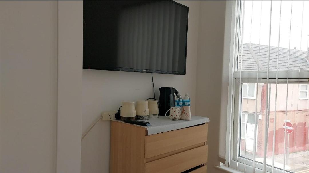Budget Double Room - Photo 3