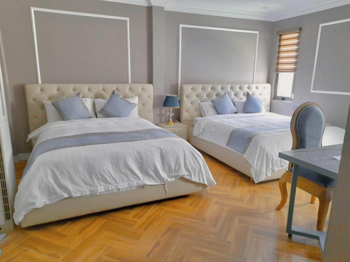 King Room with Two King Beds photo 3