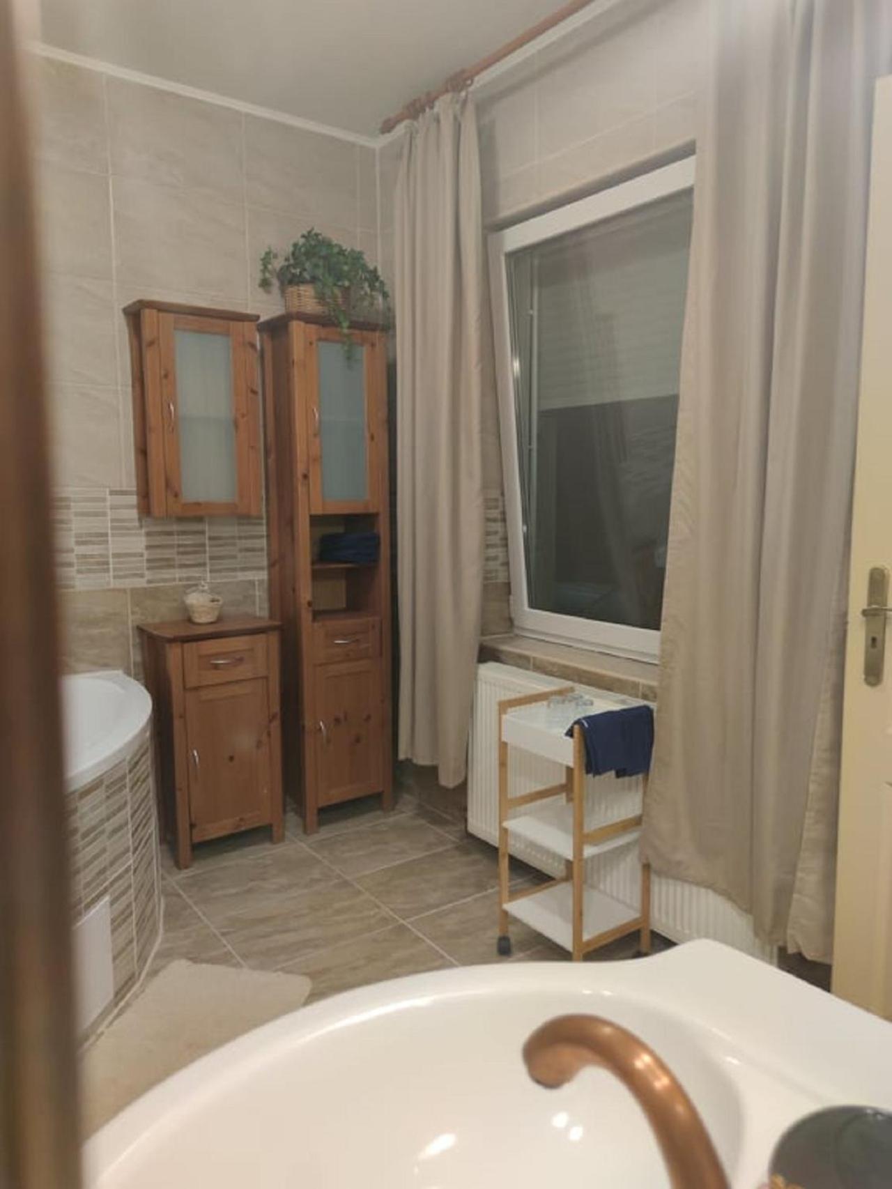 Double or Twin Room with Private Bathroom photo 2