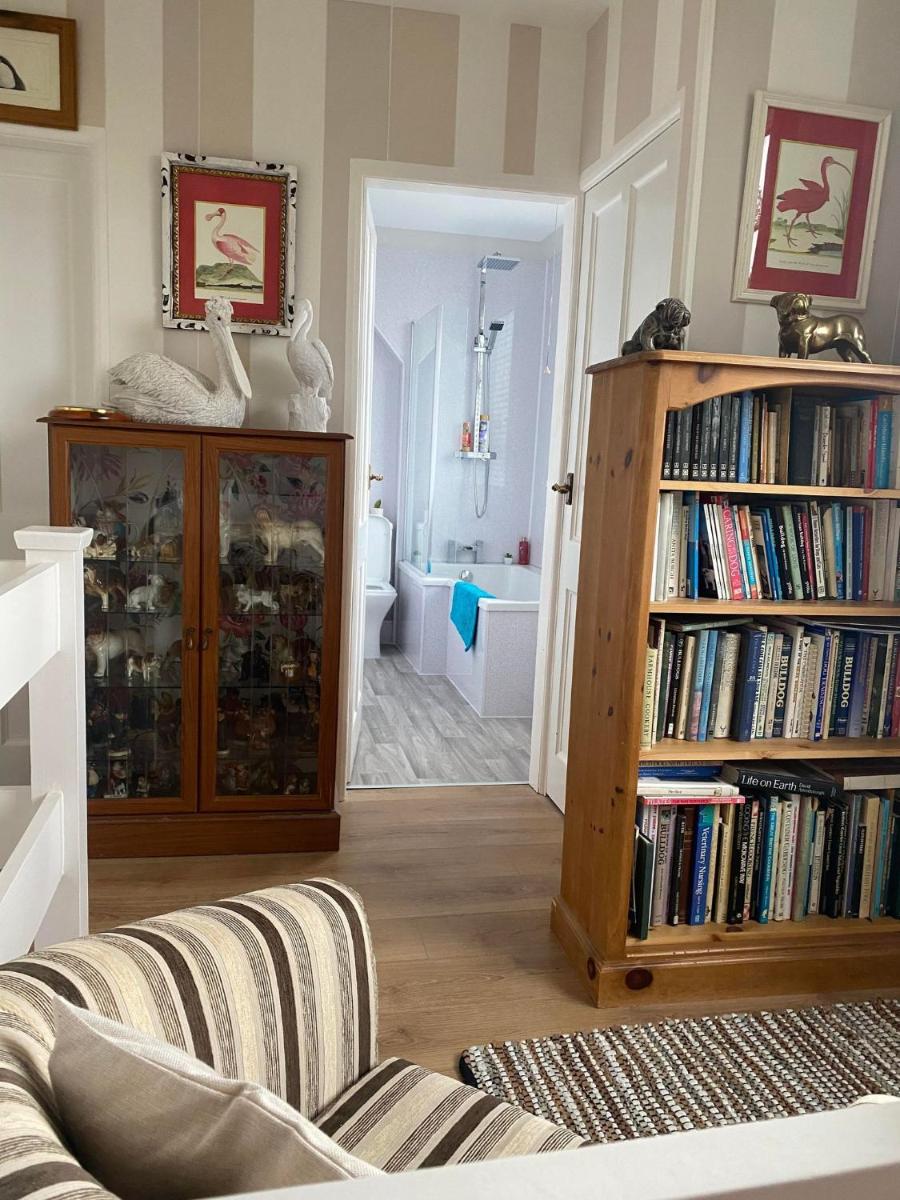 Double Room with Shared Bathroom photo 1