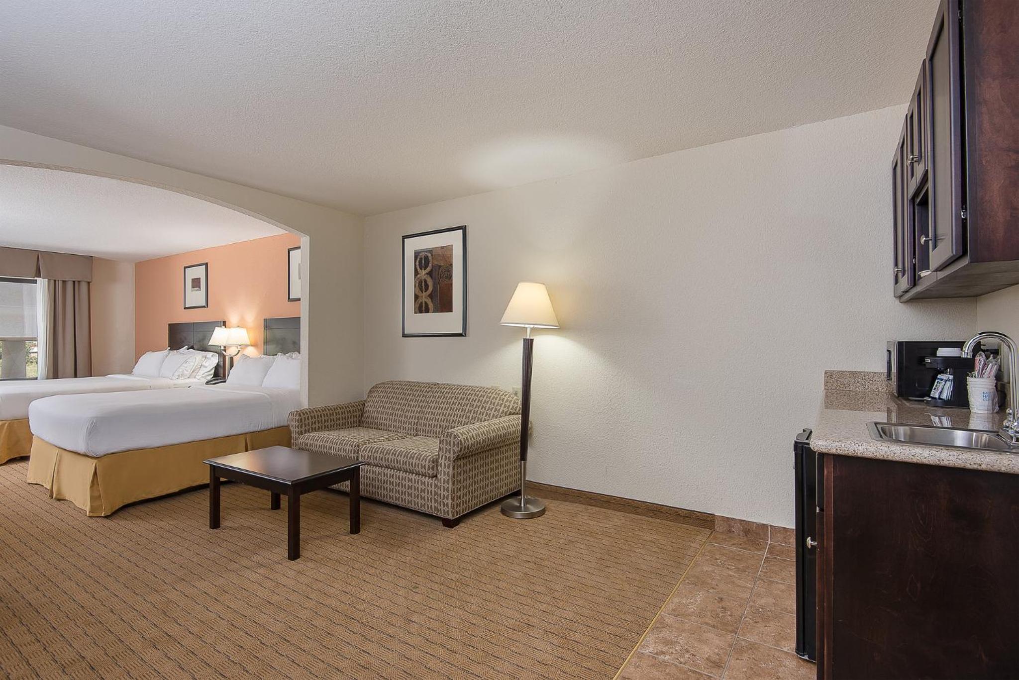 Suite with Two Queen Beds