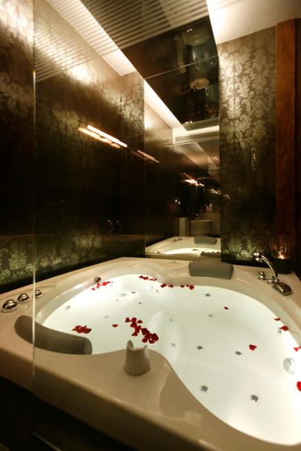 Superior King Room - Photo 4