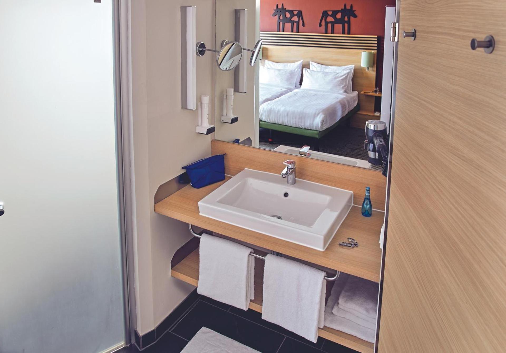 Double Room - Photo 5