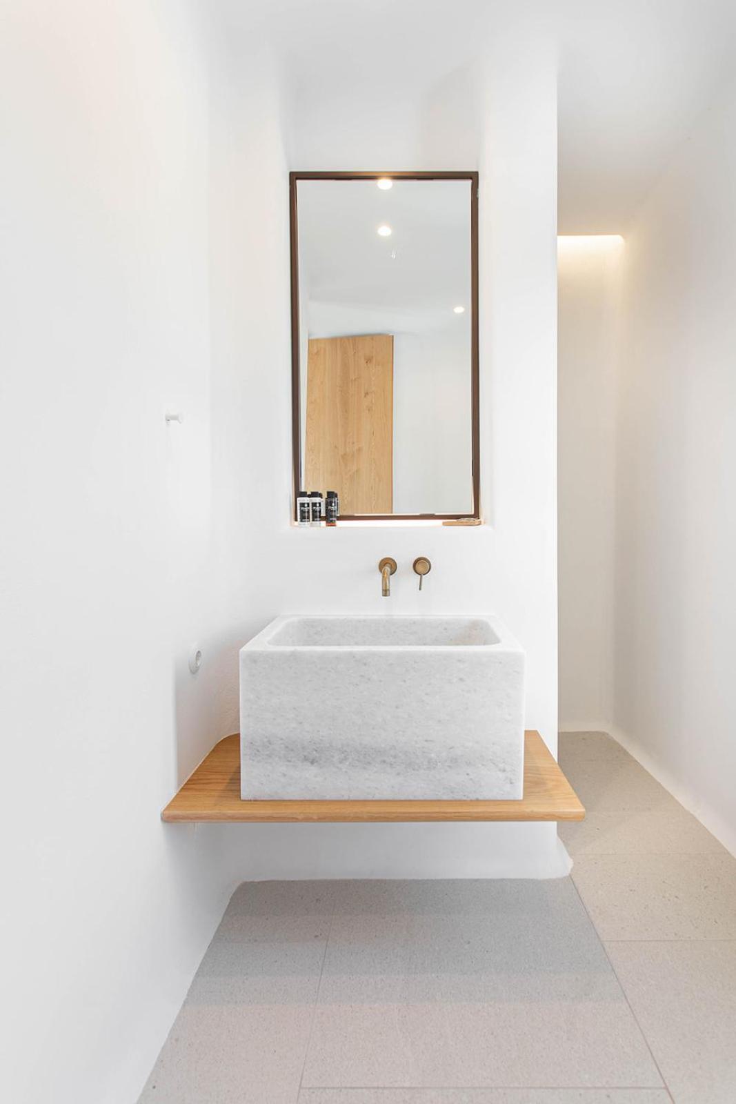 Two-Bedroom Suite - Photo 8