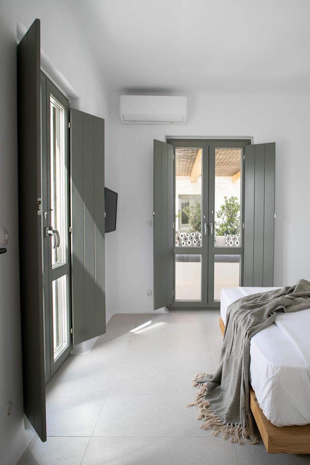 Two-Bedroom Suite - Photo 13