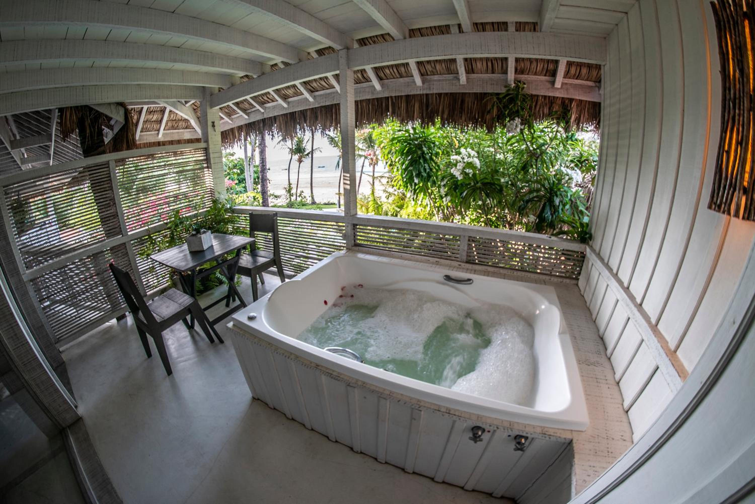 Deluxe Suite with Spa Bath photo 2
