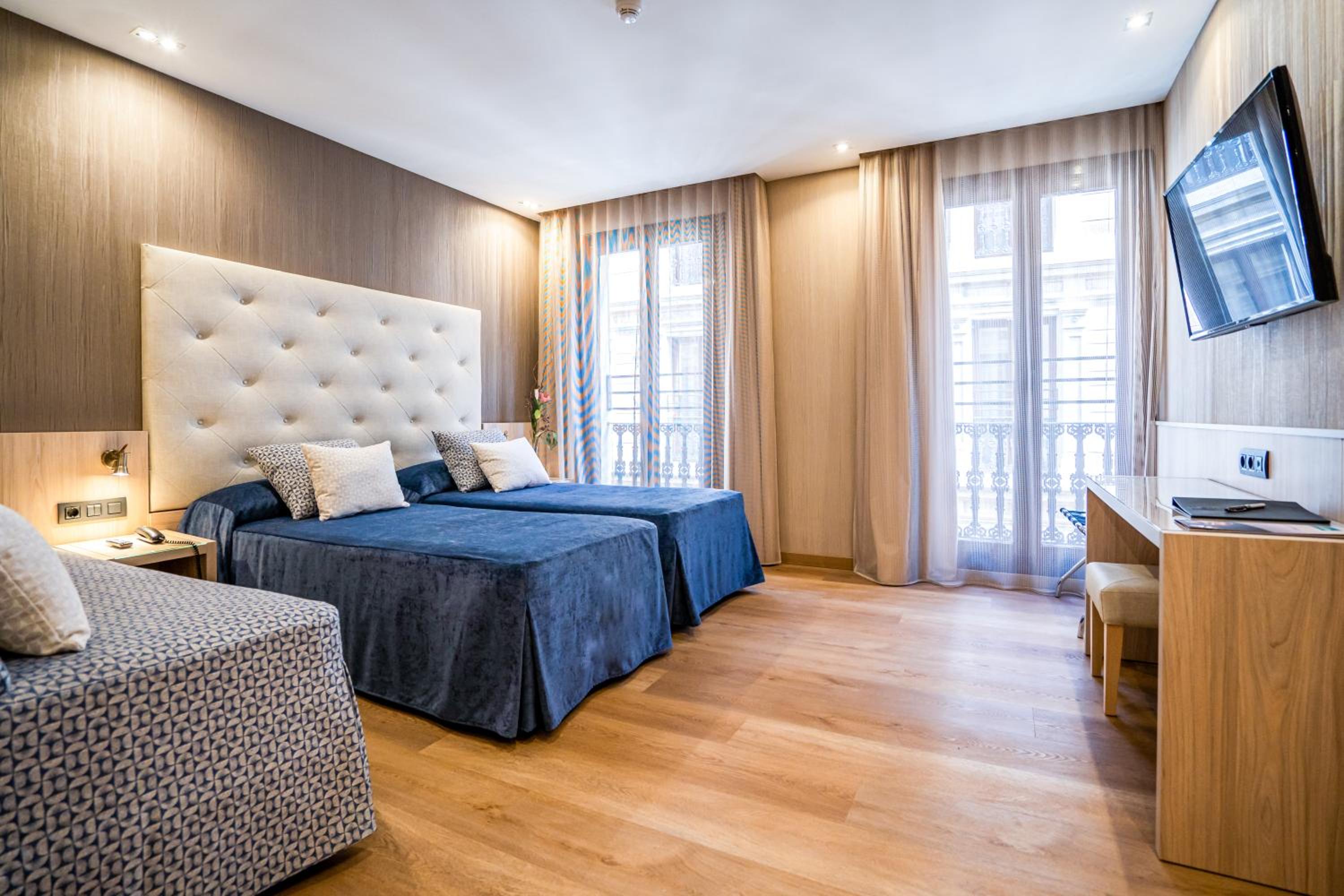 Habitación Doble o con Dos Camas con Cama Adicional