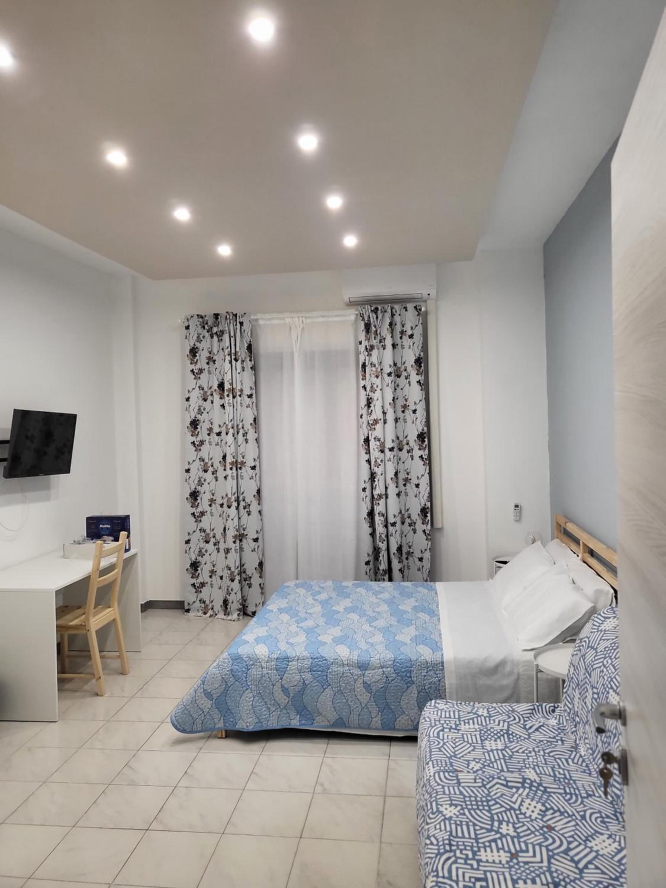 Camera Quadrupla vista montagna