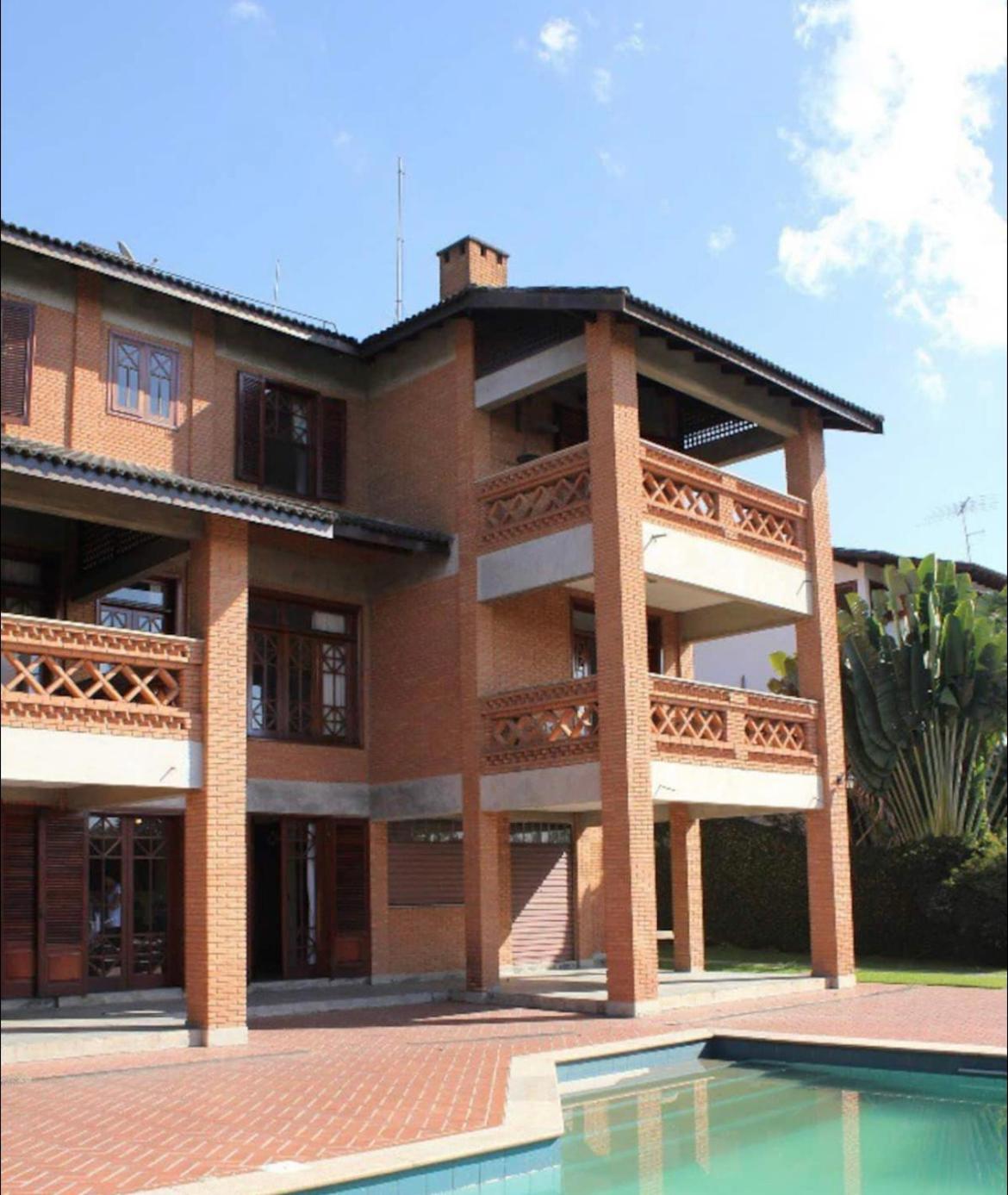 Villa With Private Pool photo 2