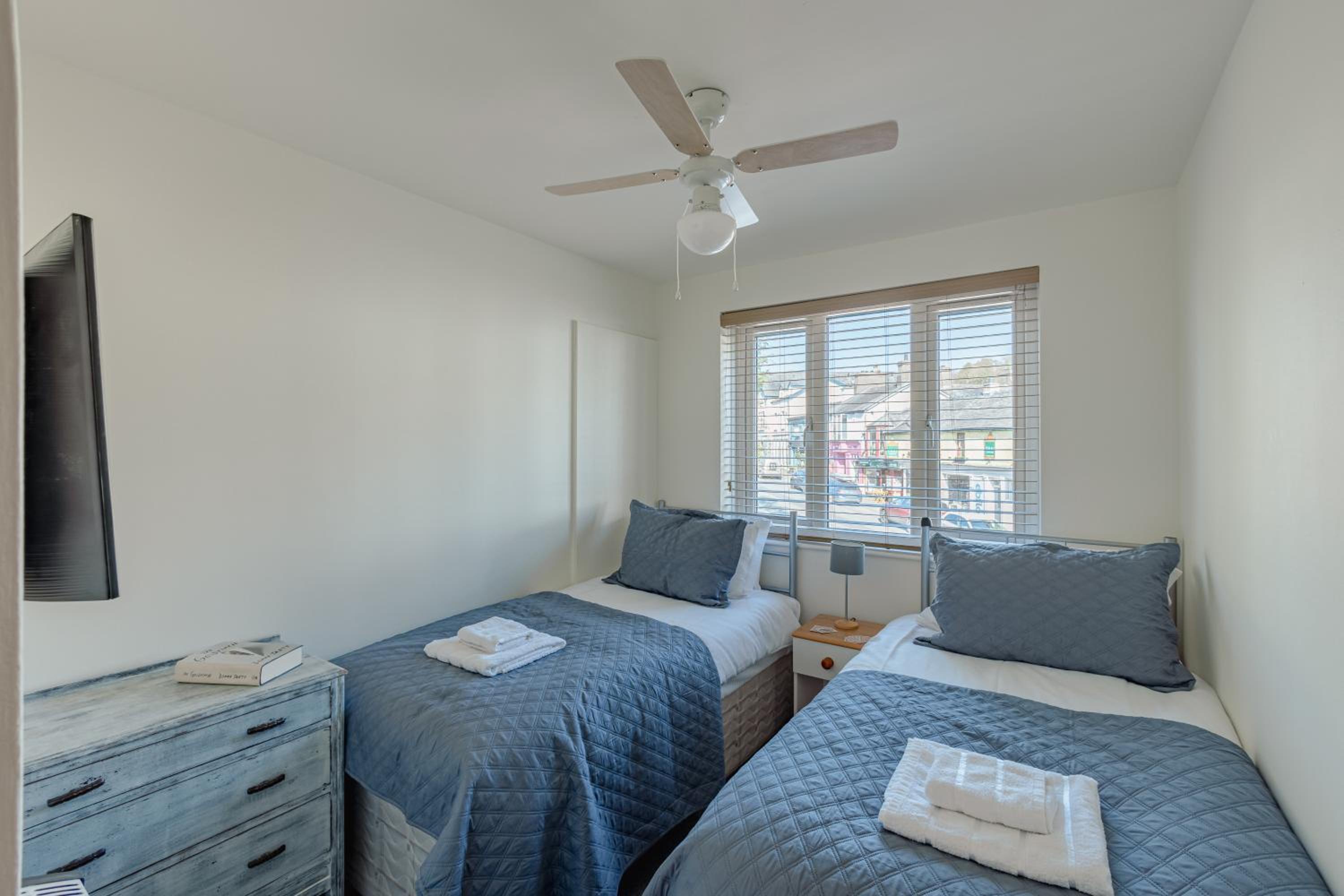 Apartment photo 1