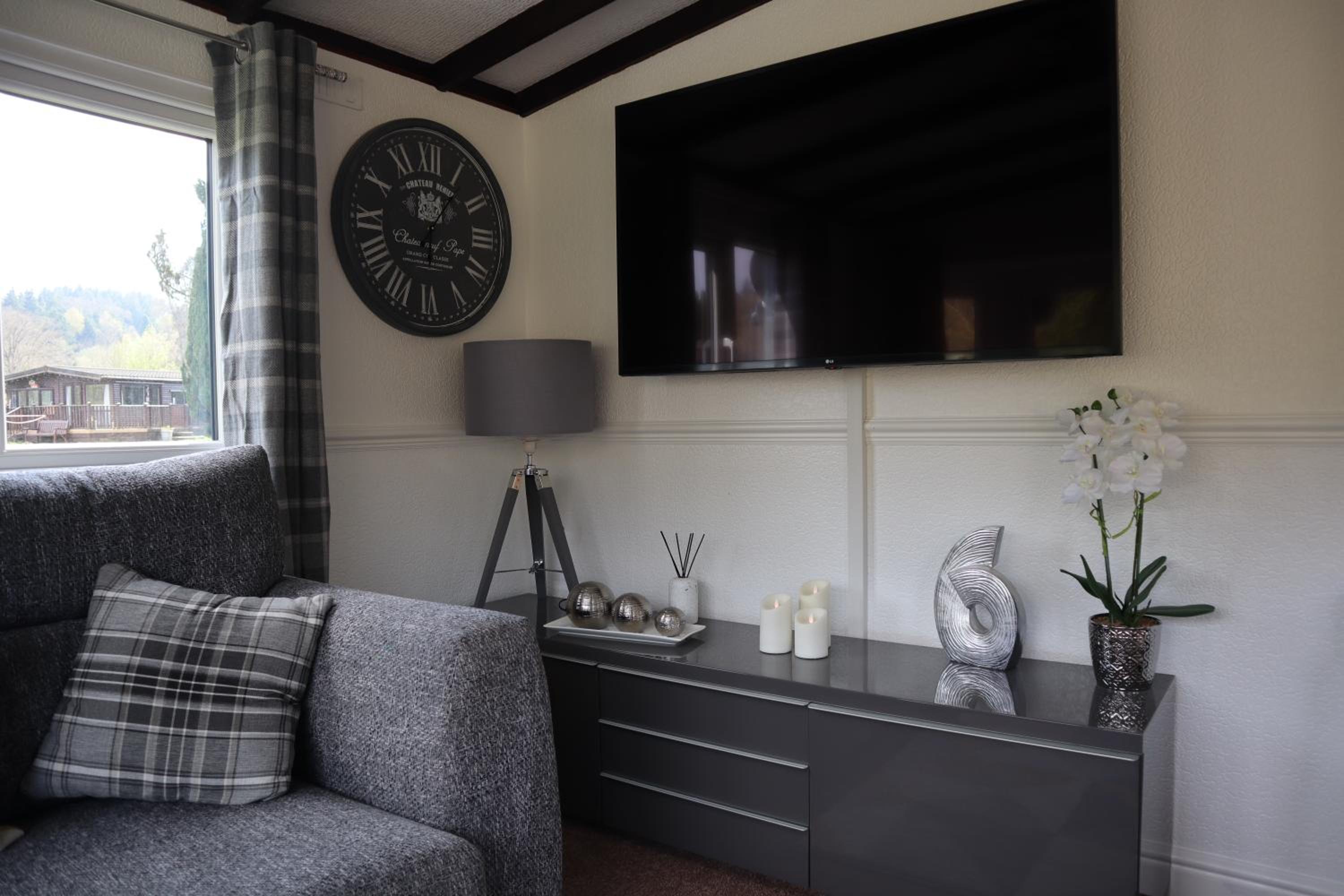 Three-Bedroom Chalet photo 1
