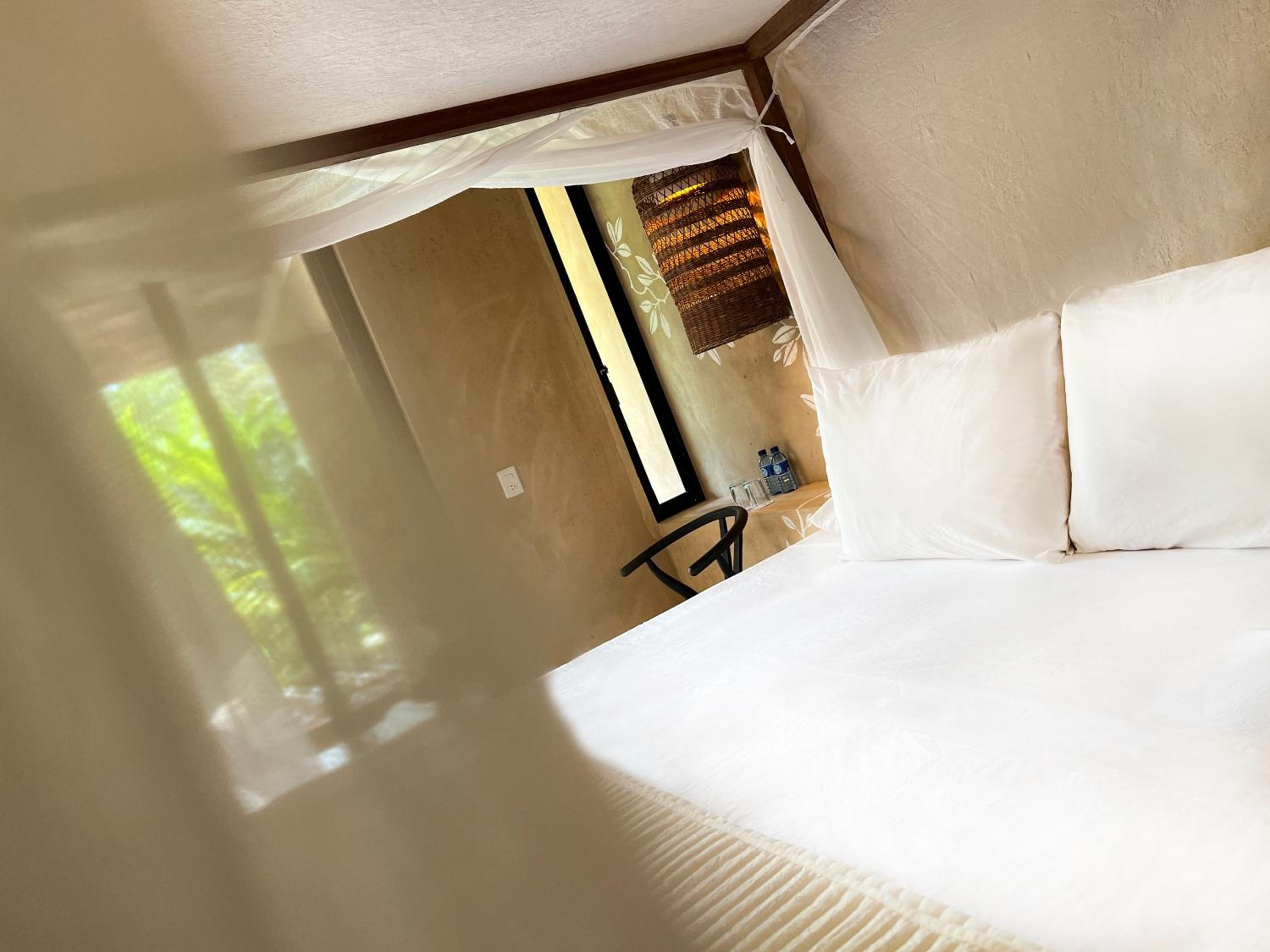 Deluxe Room - Photo 1