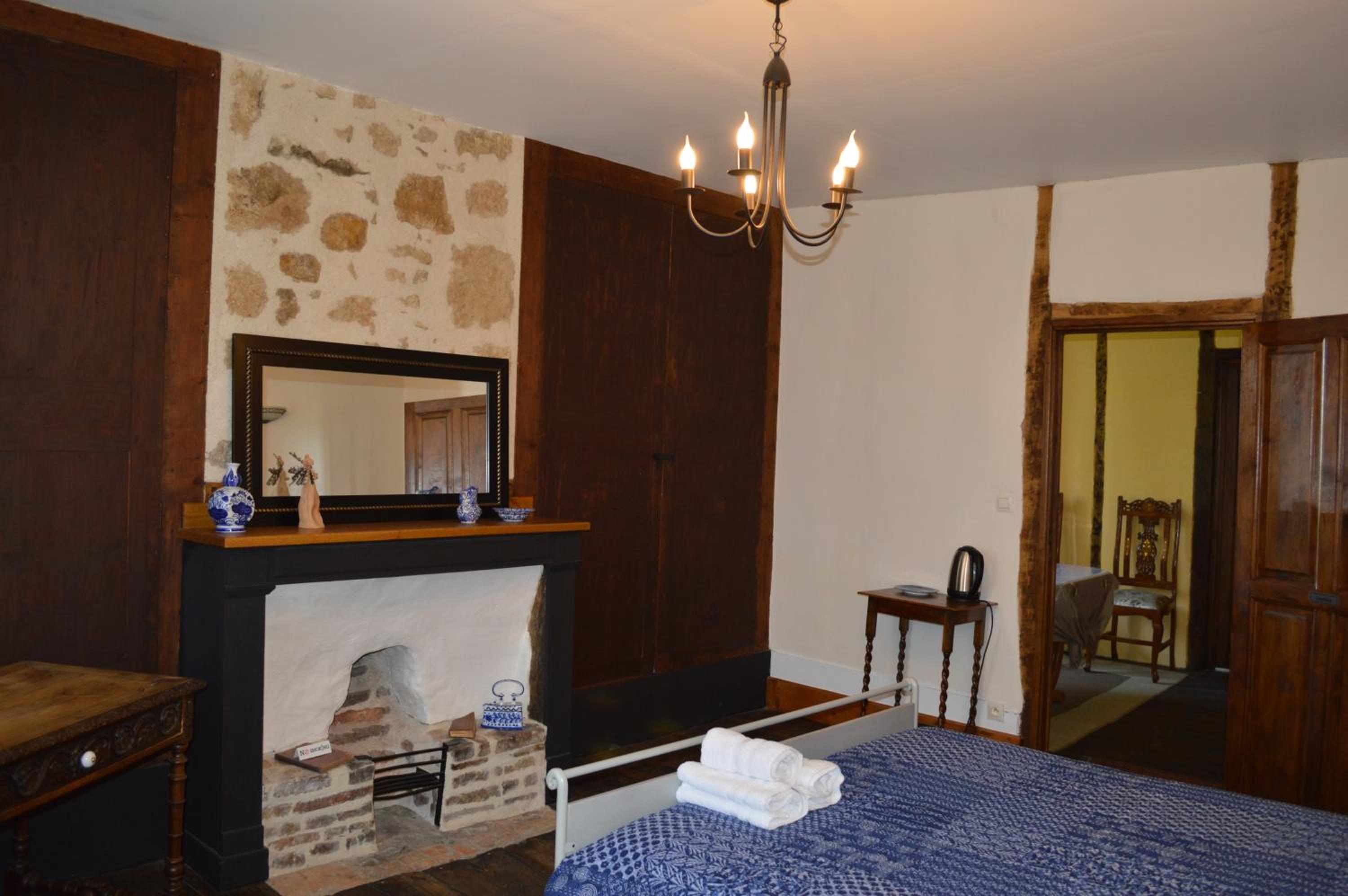 King Room with Garden View - Photo 7