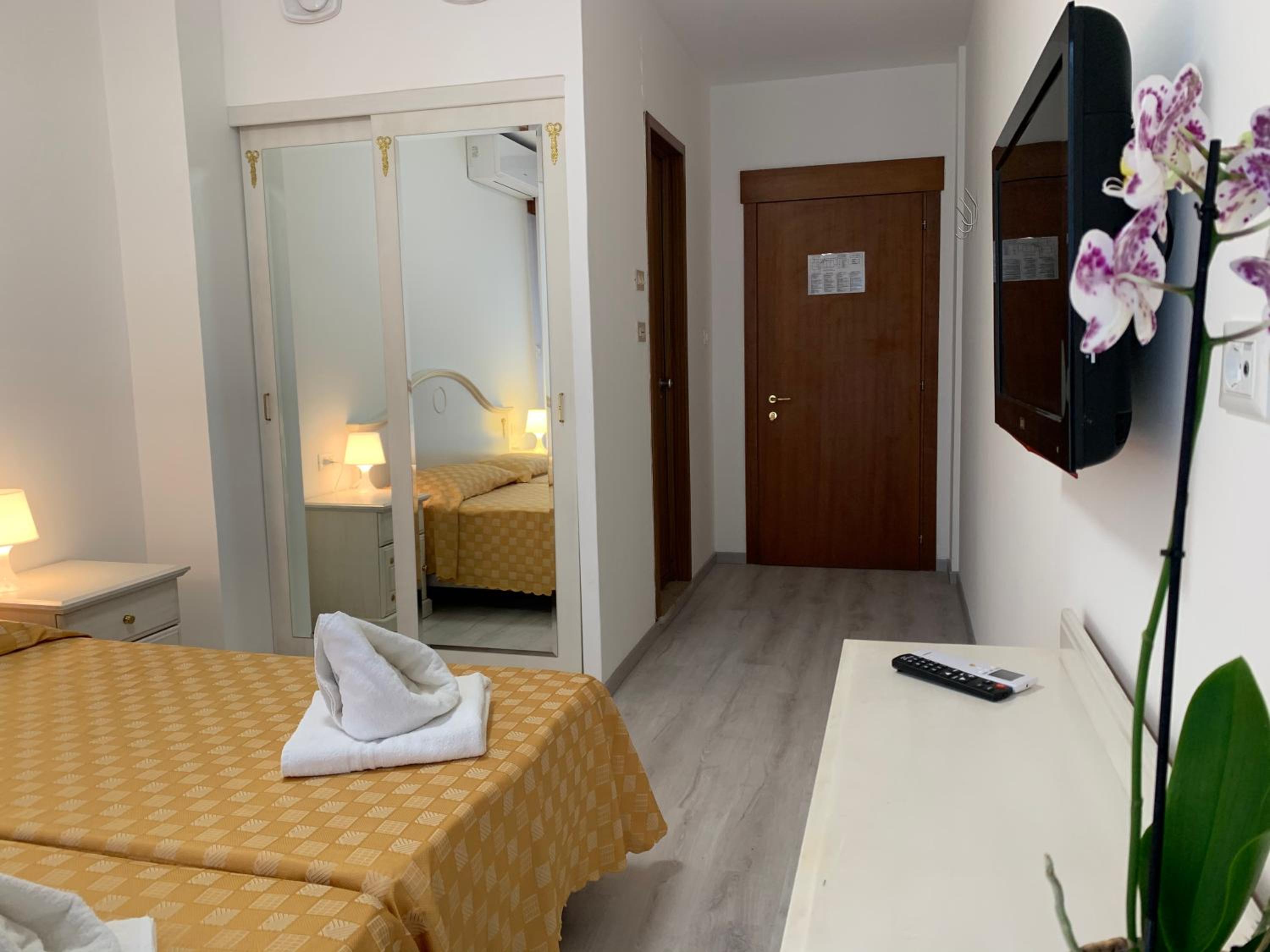 Twin Room photo 2