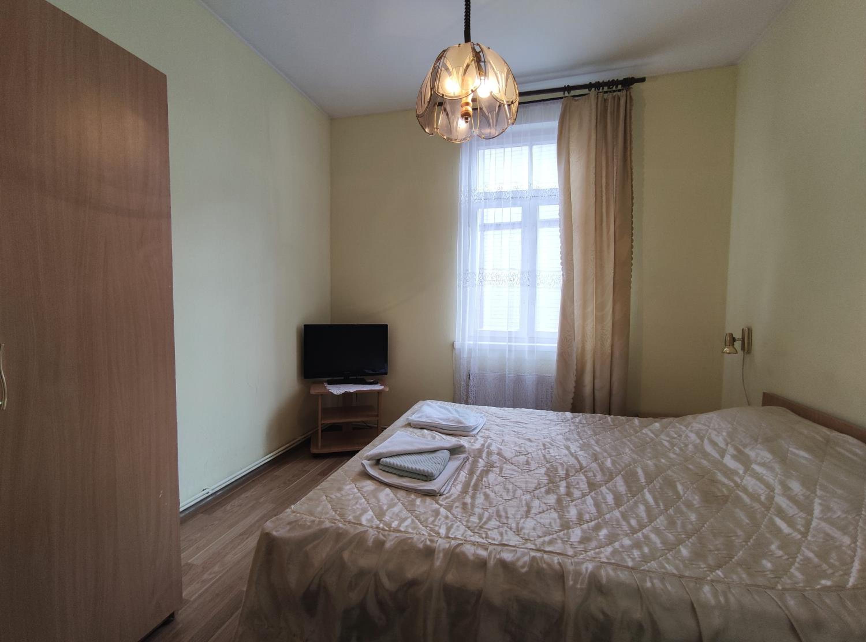 Quadruple Room with Private Bathroom - Photo 3