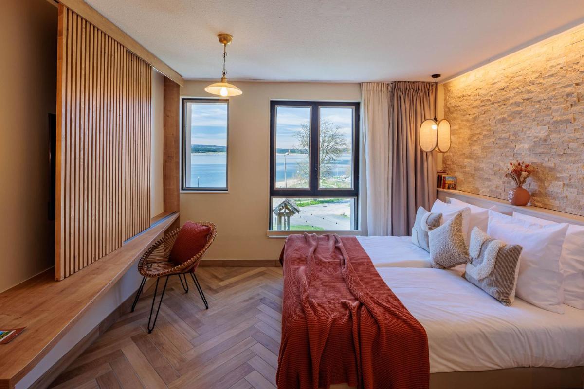 Standard Twin Room - Photo 2