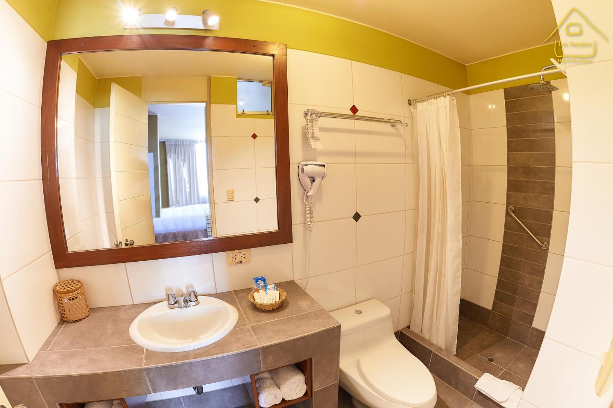 Superior King Room - Photo 4