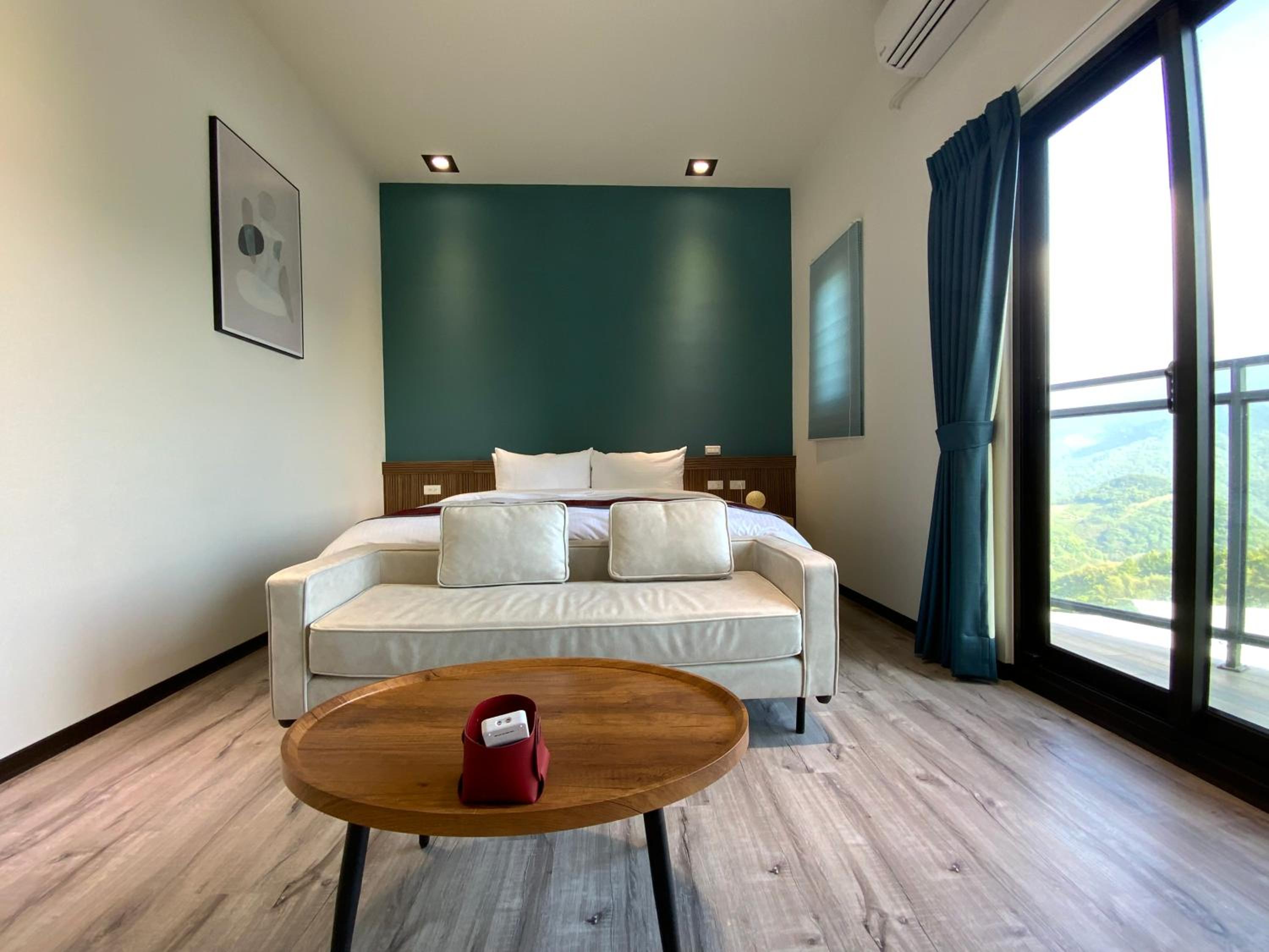 Deluxe Double Room with Bath