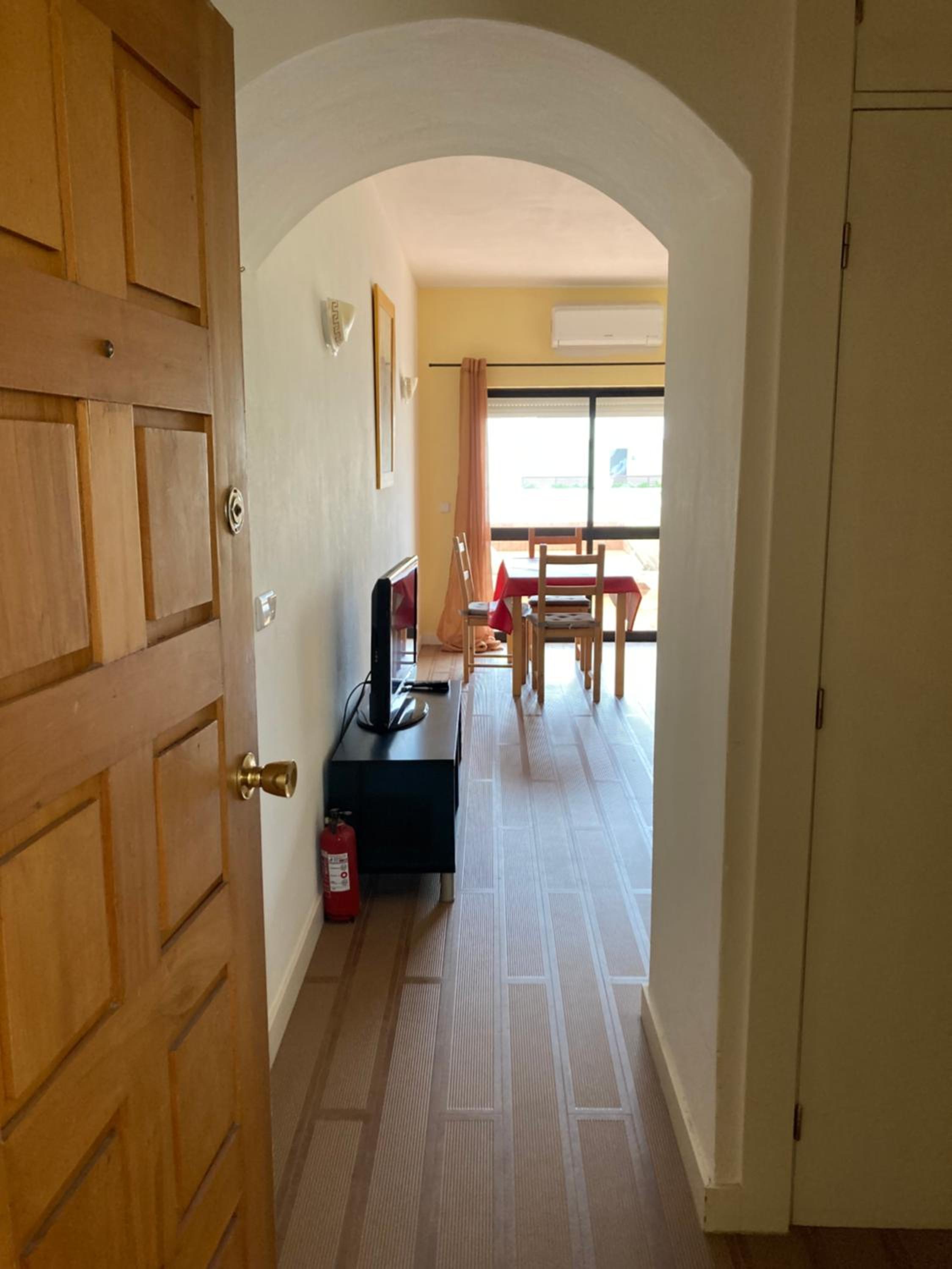 One-Bedroom Apartment with Balcony photo 1