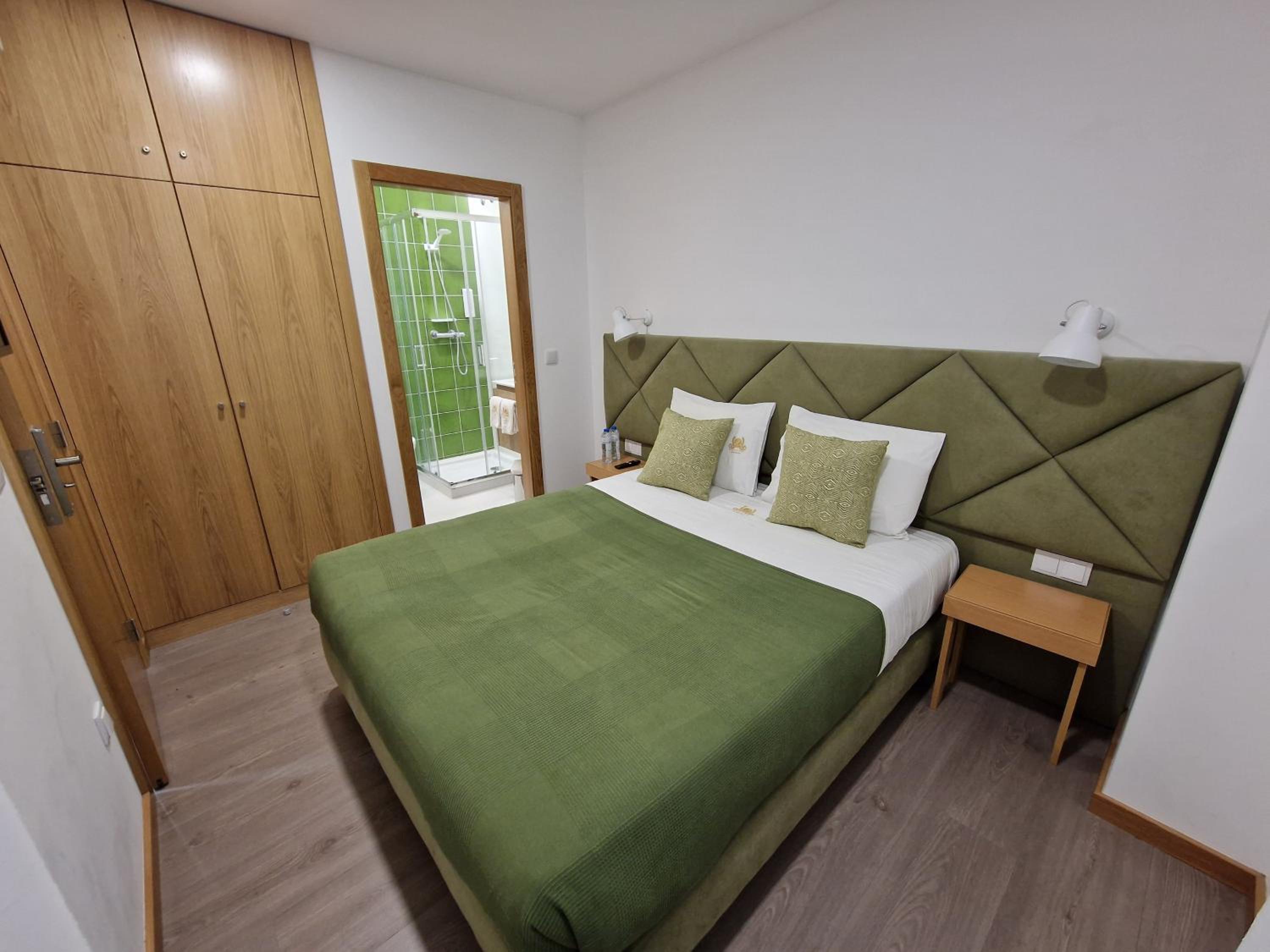 Double Room with Private Bathroom photo 3