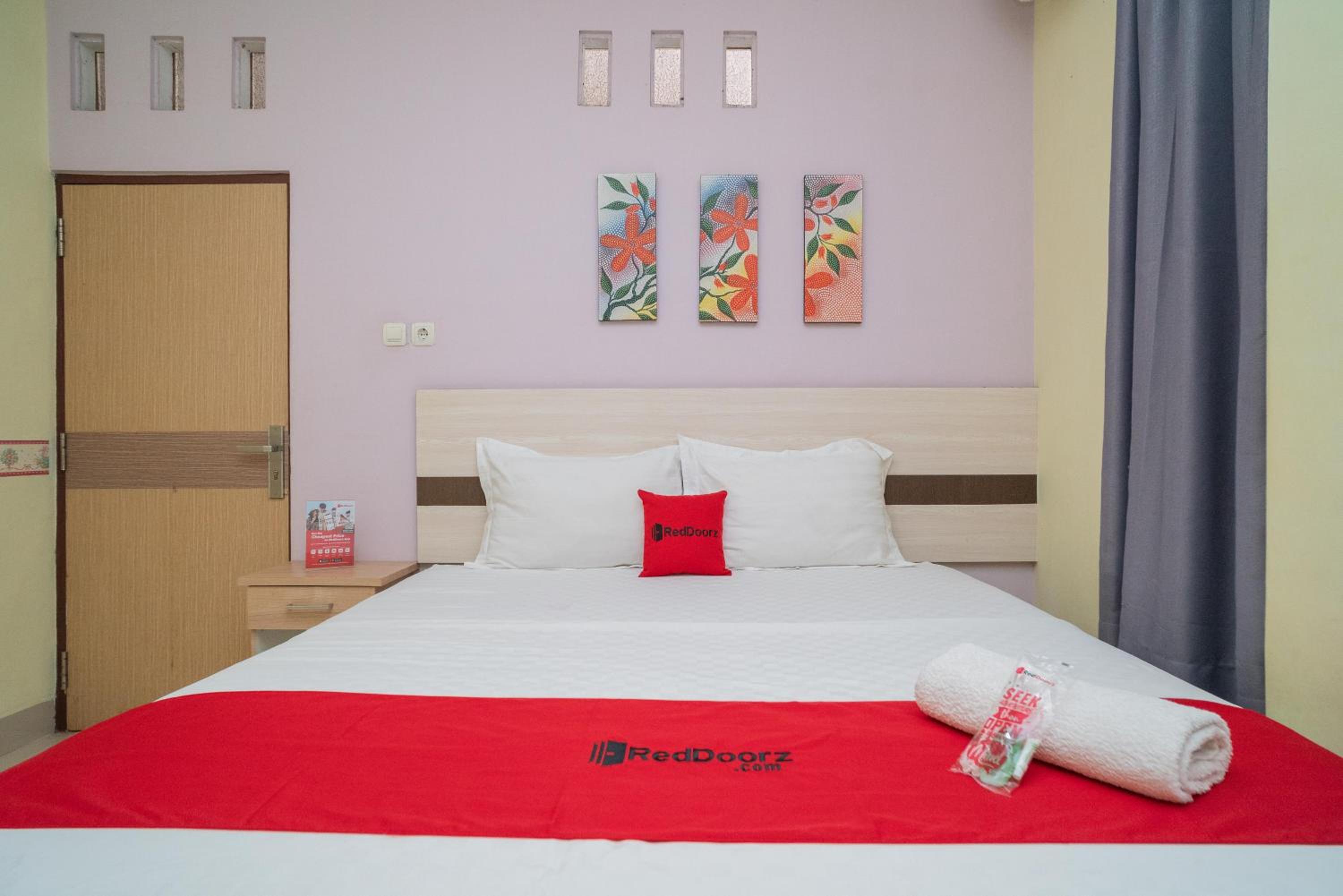 Twin Room - Photo 1