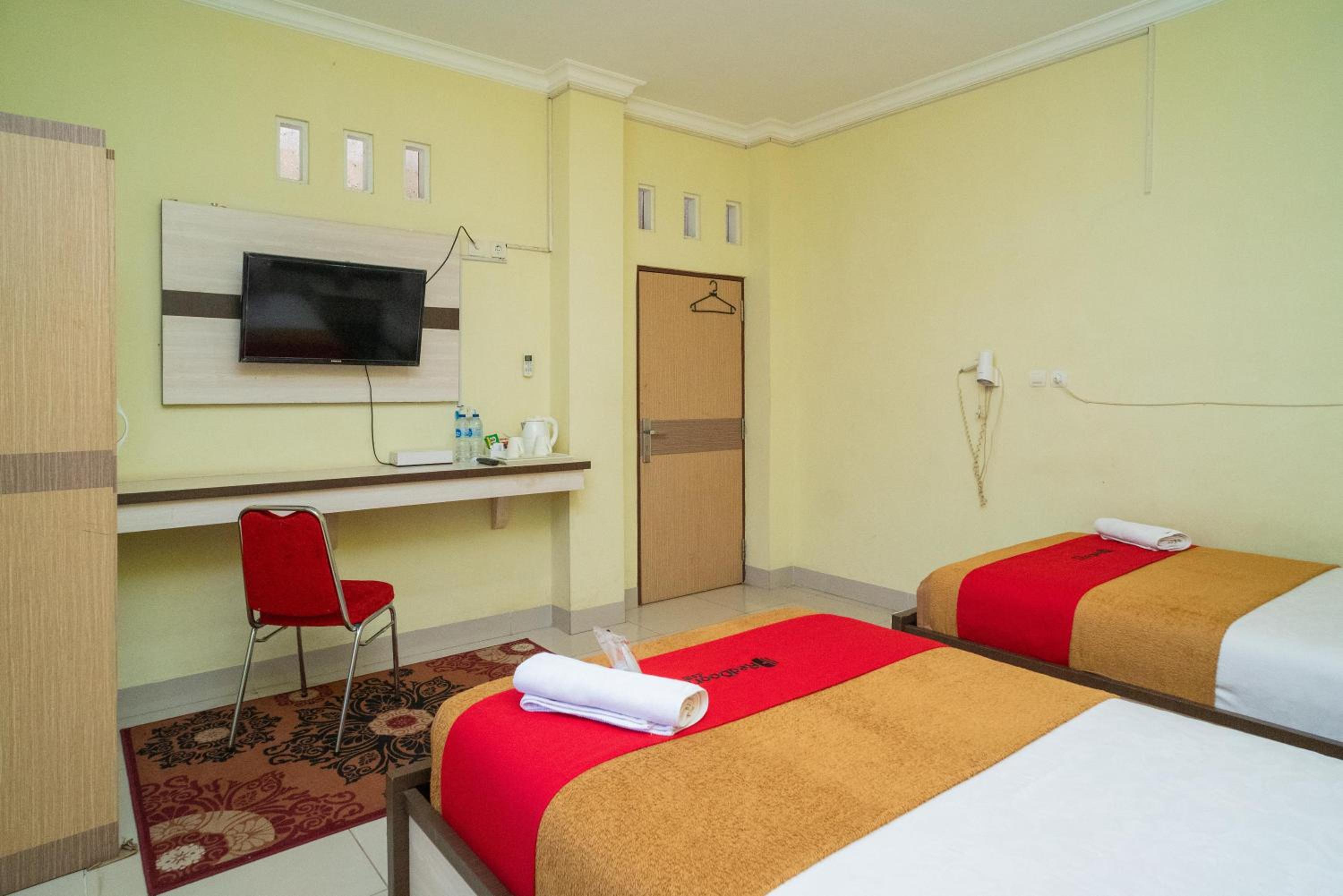 Twin Room - Photo 5