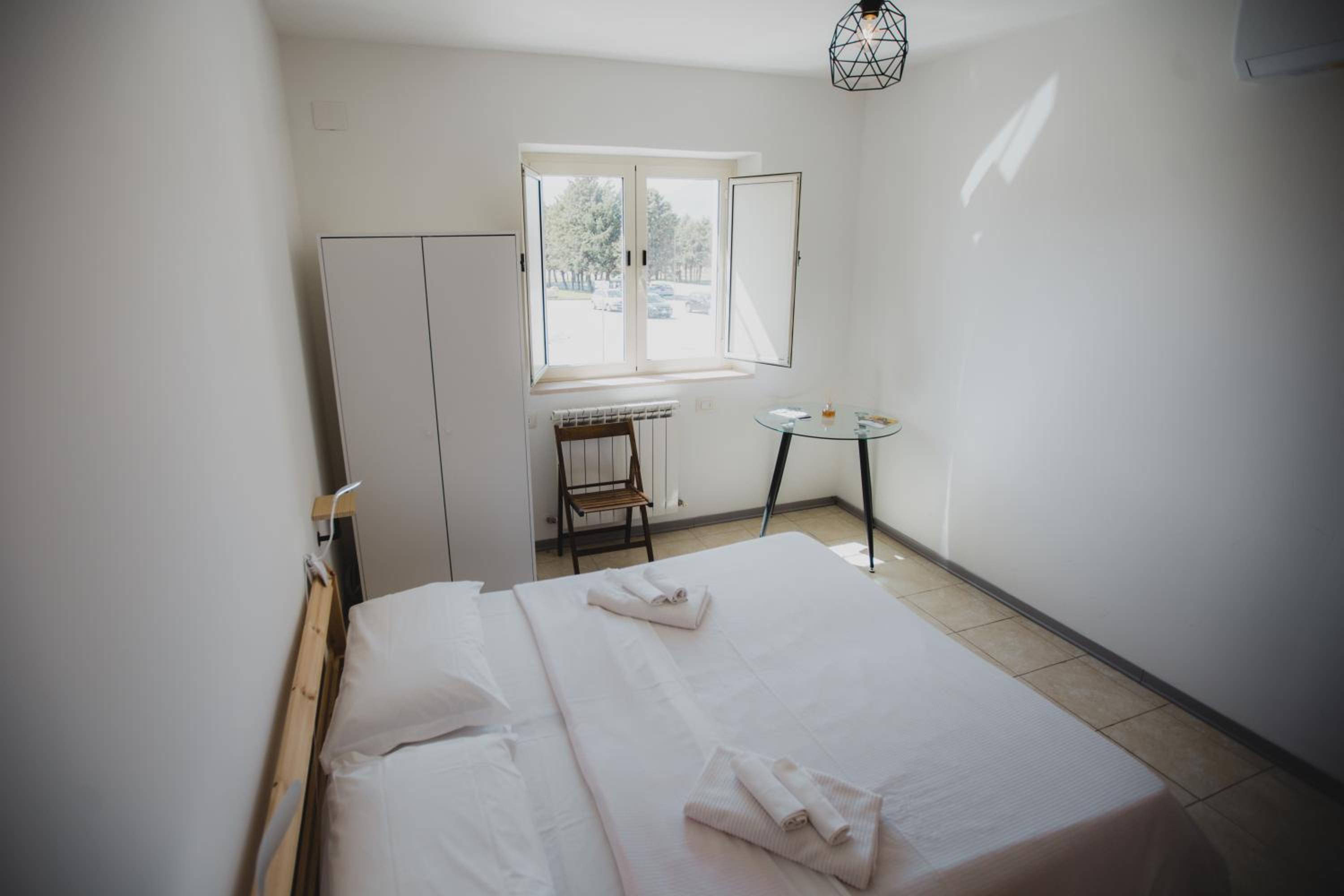 Double Room with Private Bathroom photo 2
