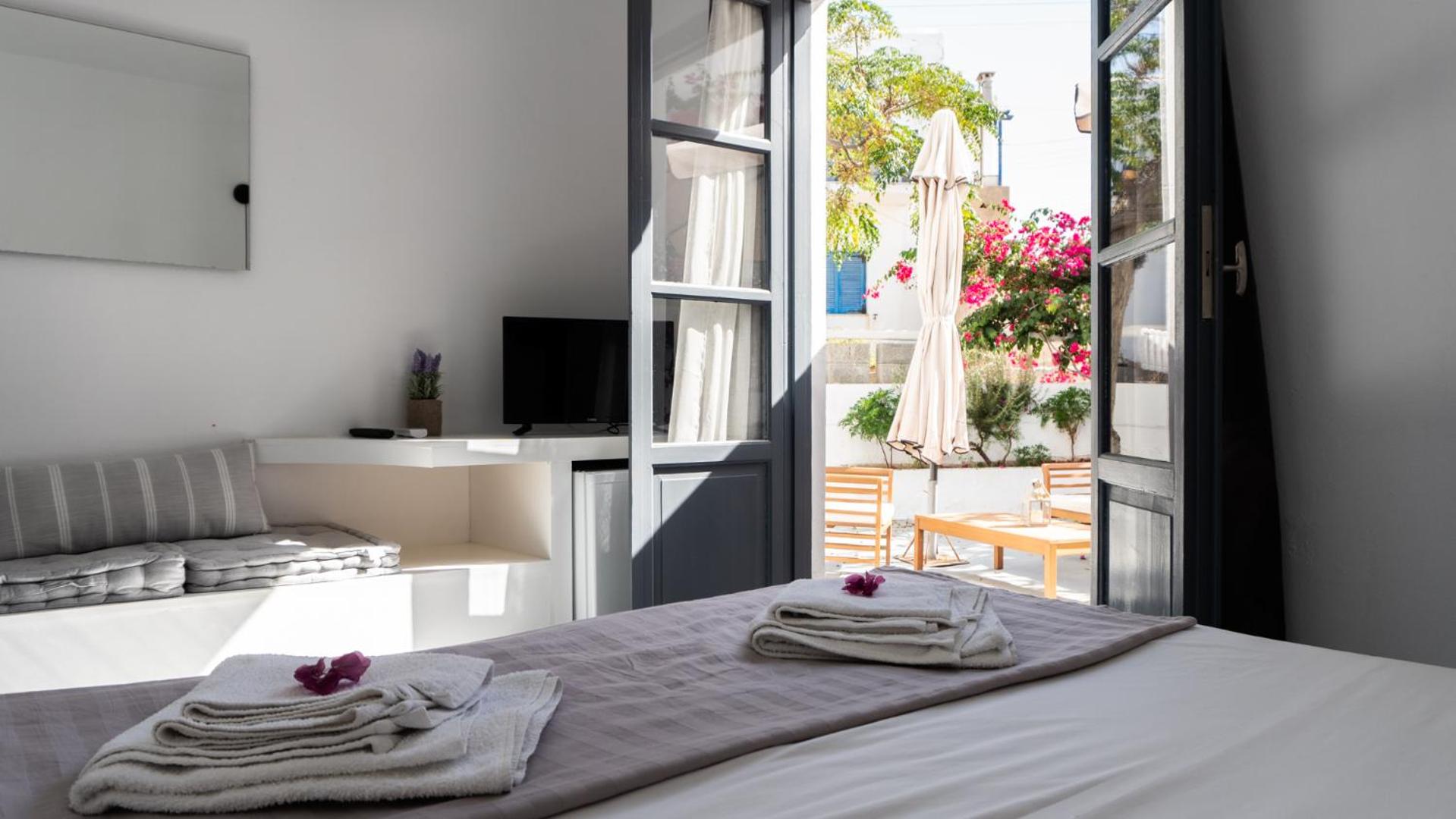 Double Room with Garden View photo 3