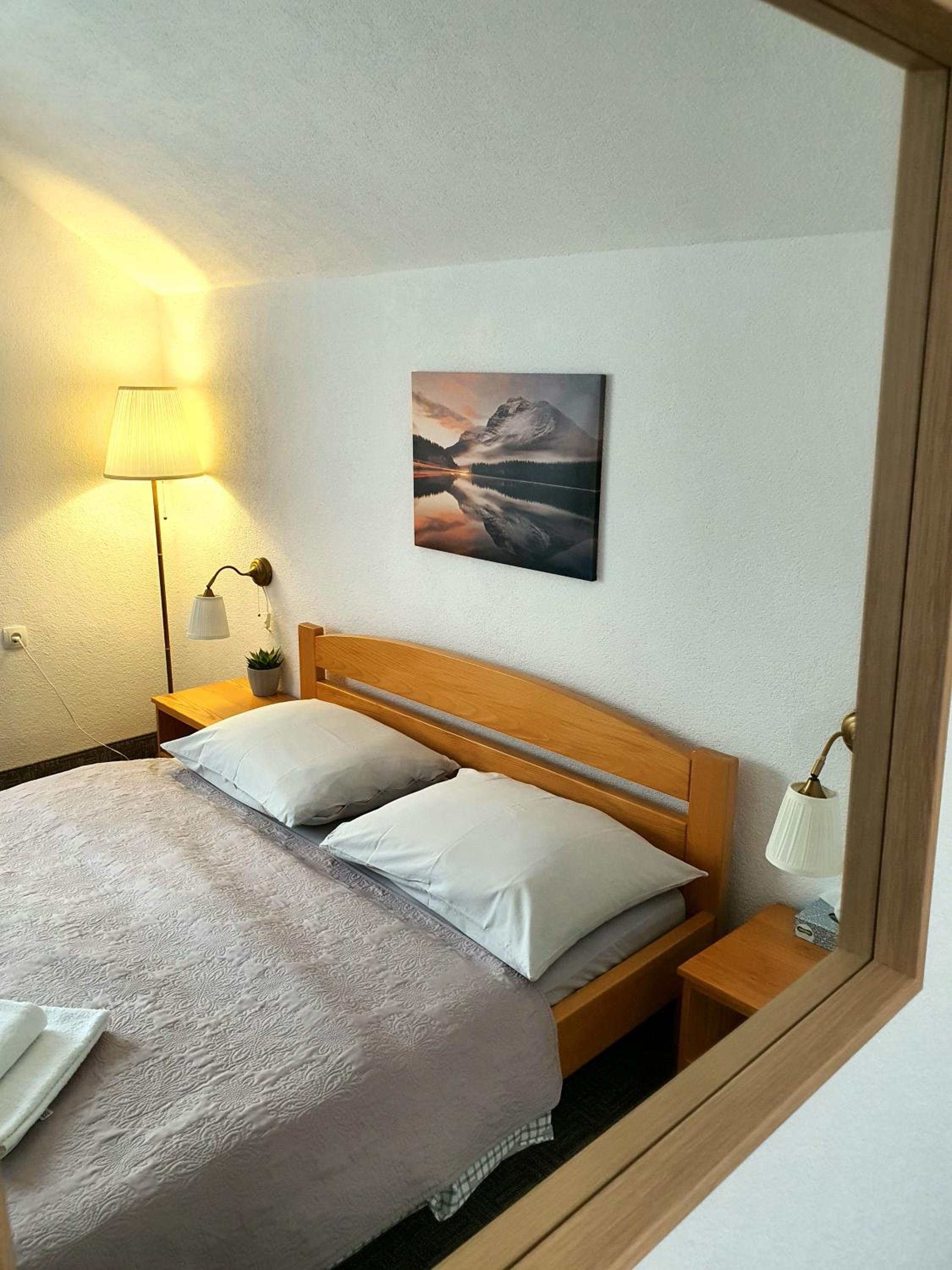 Double Room - Photo 9