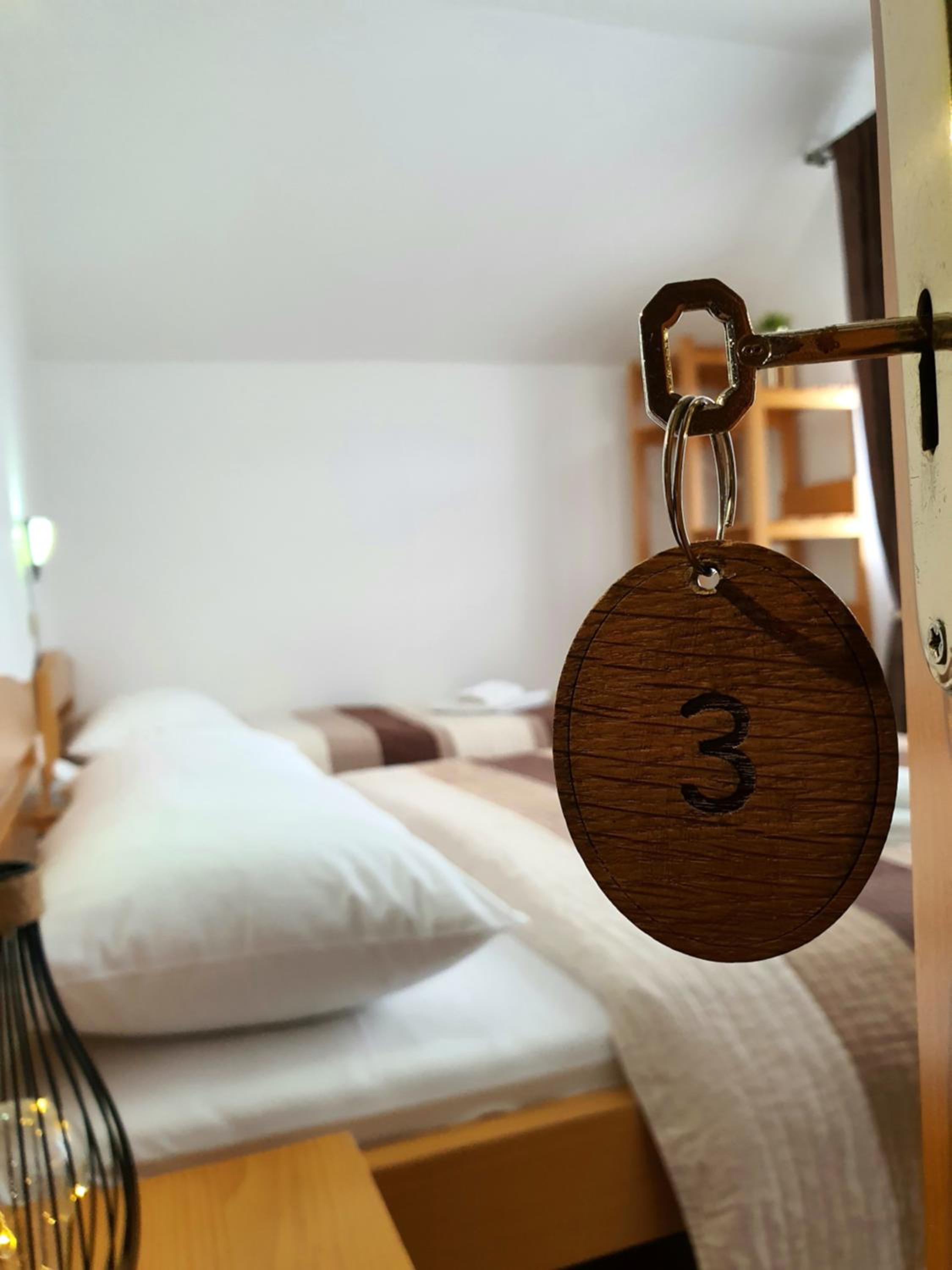 Triple Room with Private External Bathroom - Photo 13