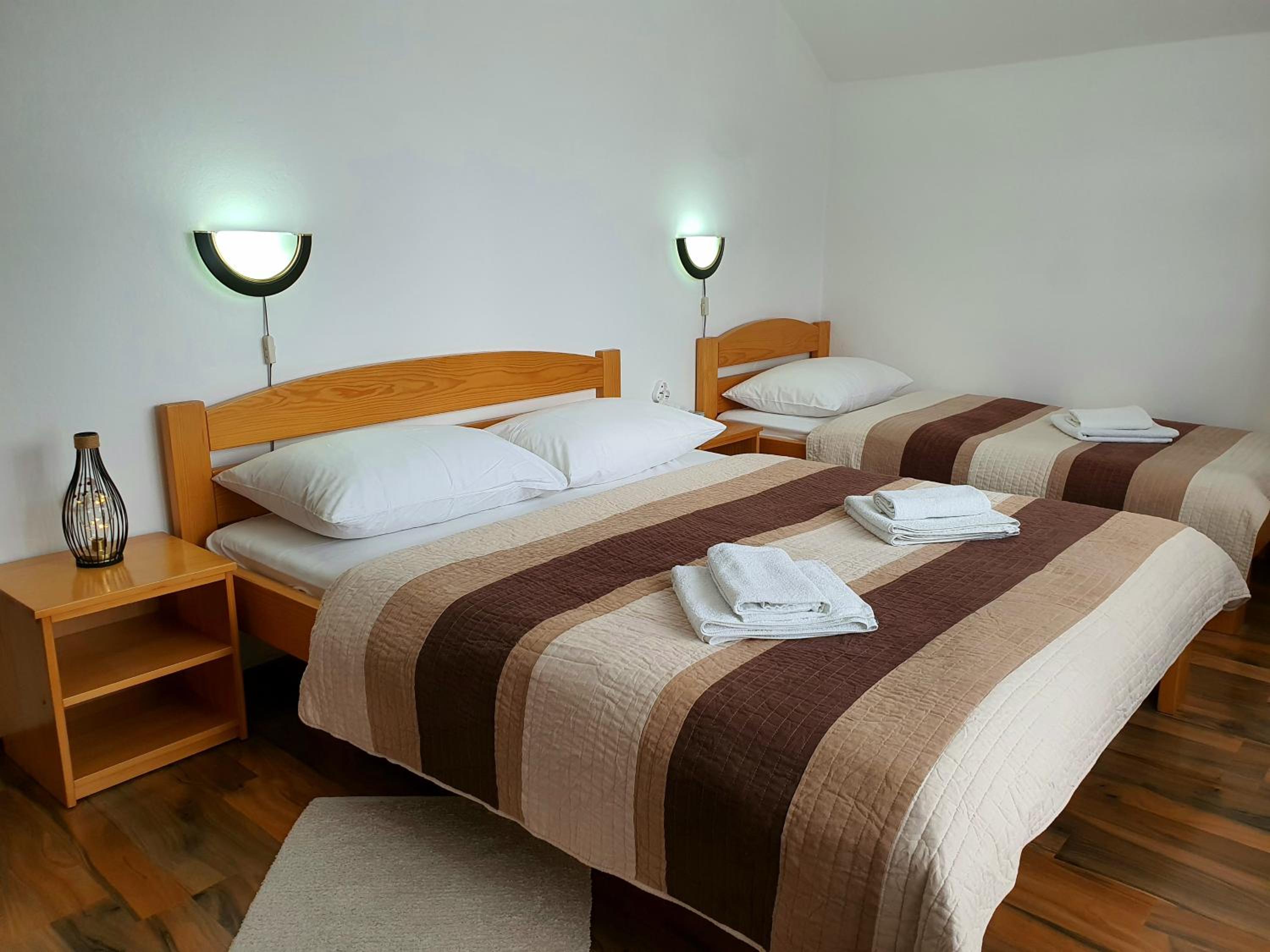 Triple Room with Private External Bathroom - Photo 1