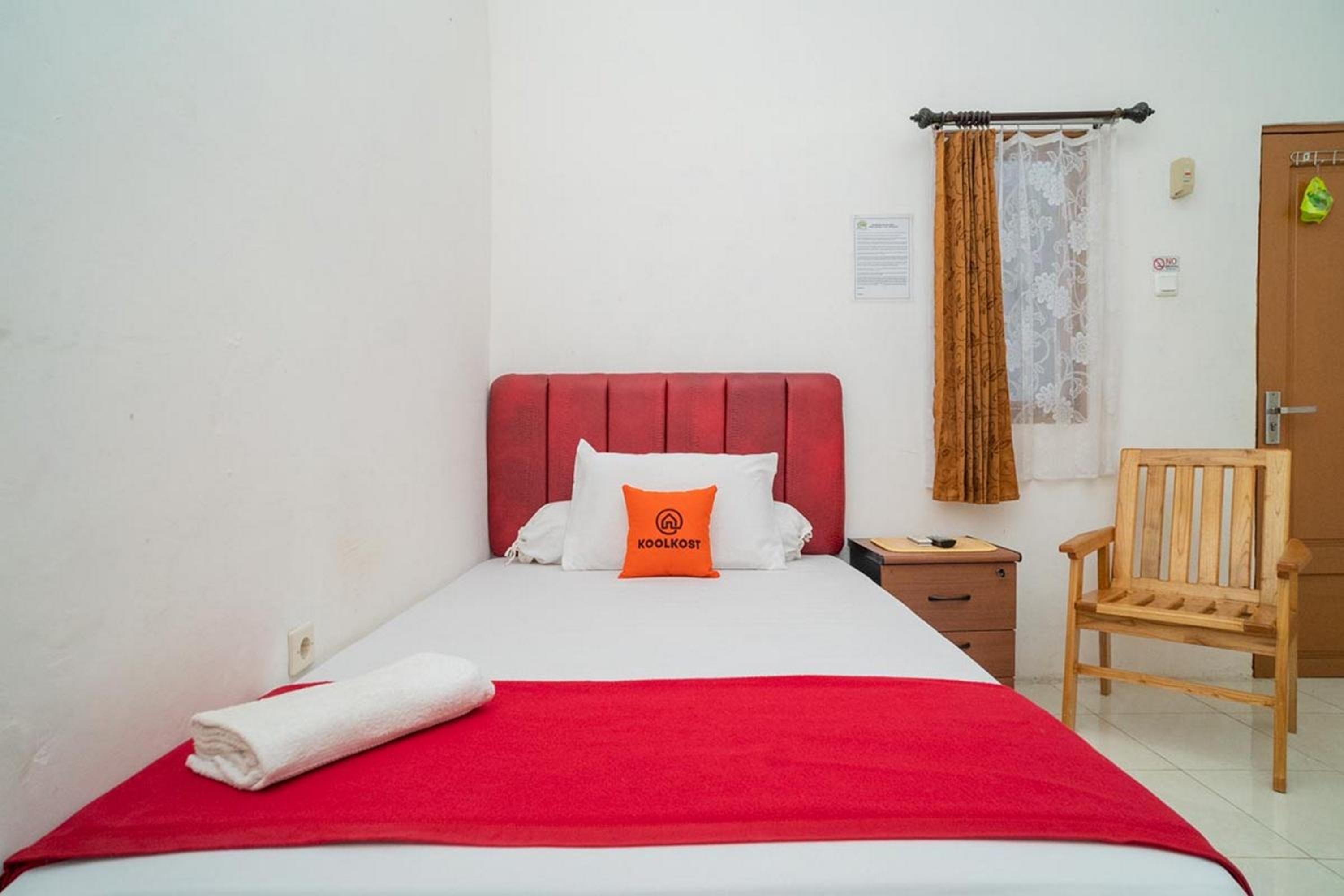 Single Room photo 2