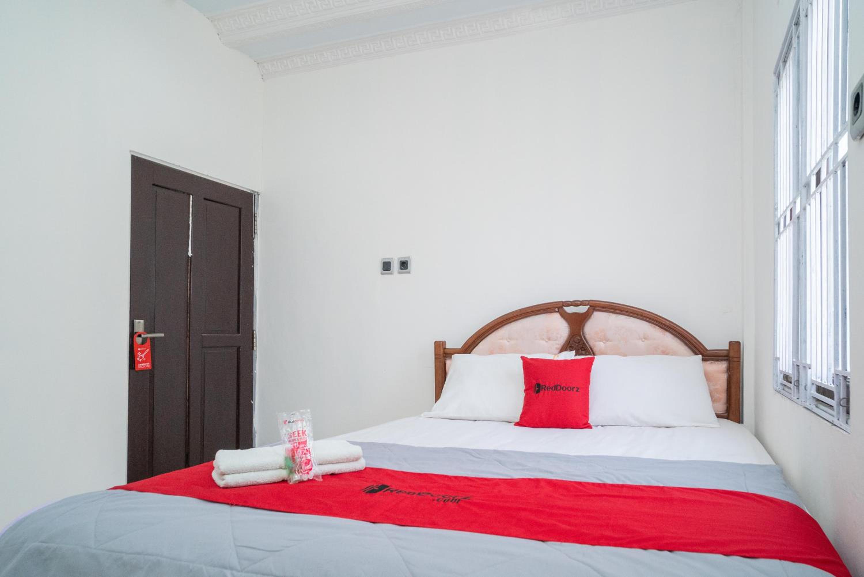 Standard Double Room - Photo 2