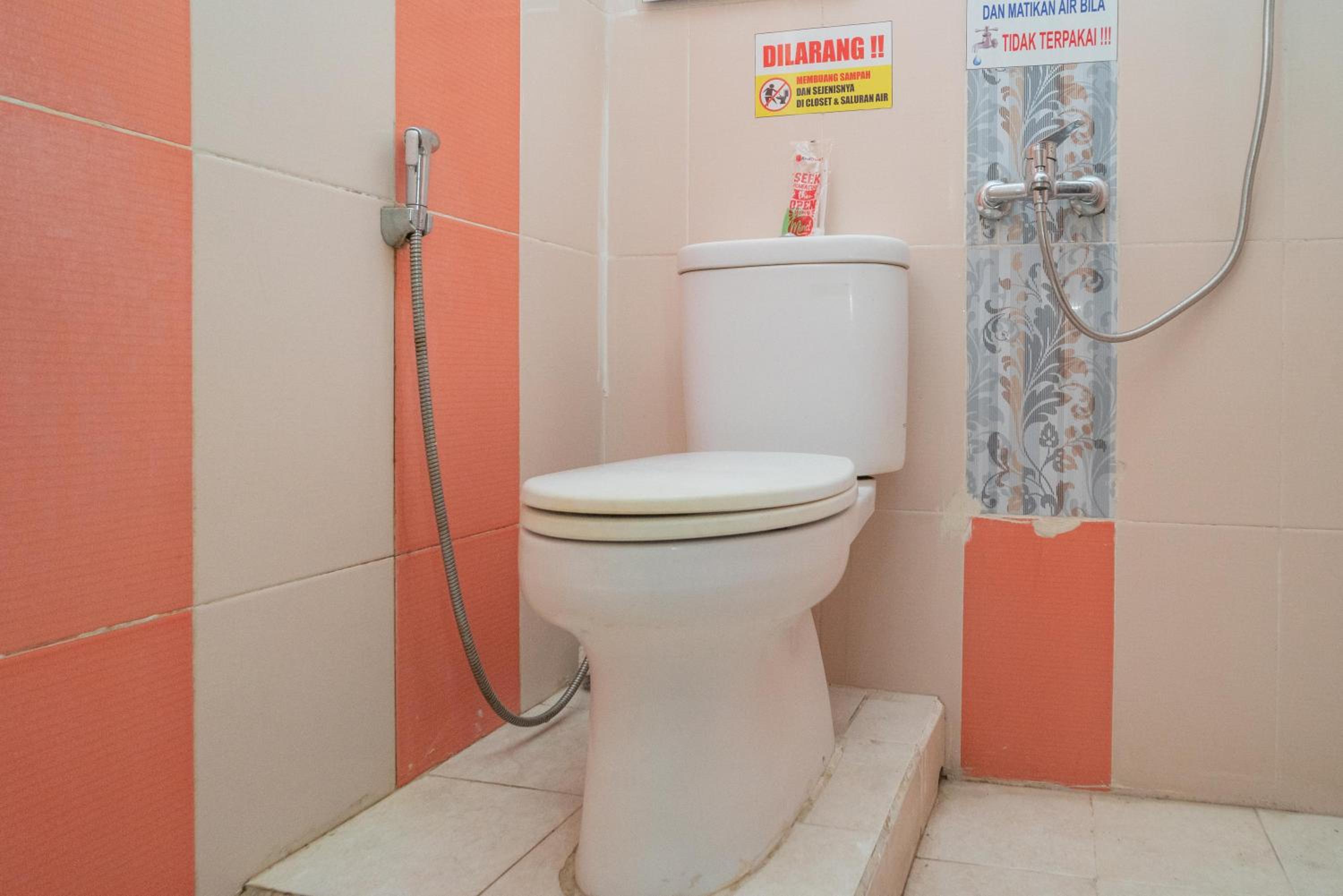Standard Double Room - Photo 6