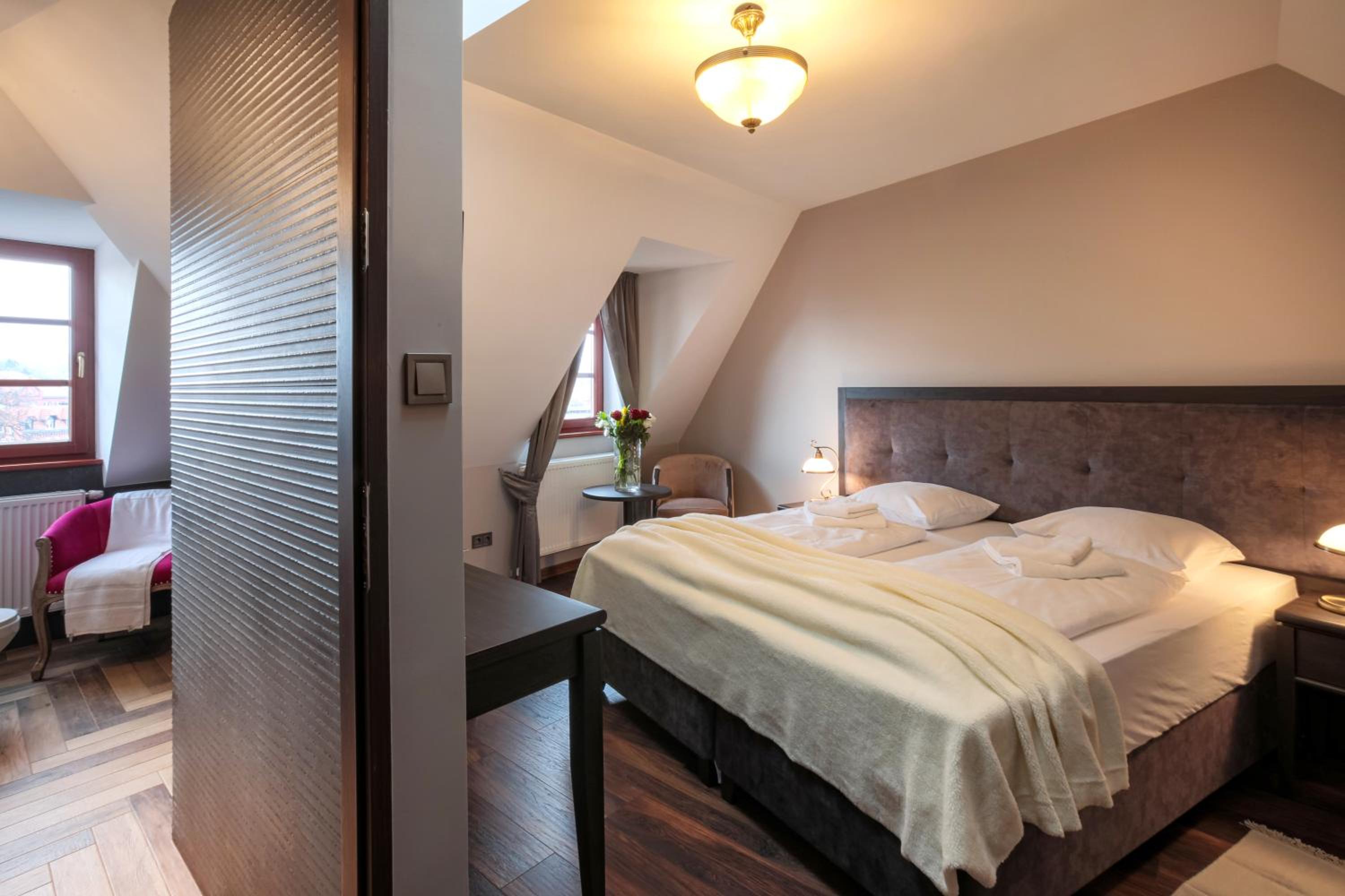Double or Twin Room - Photo 16