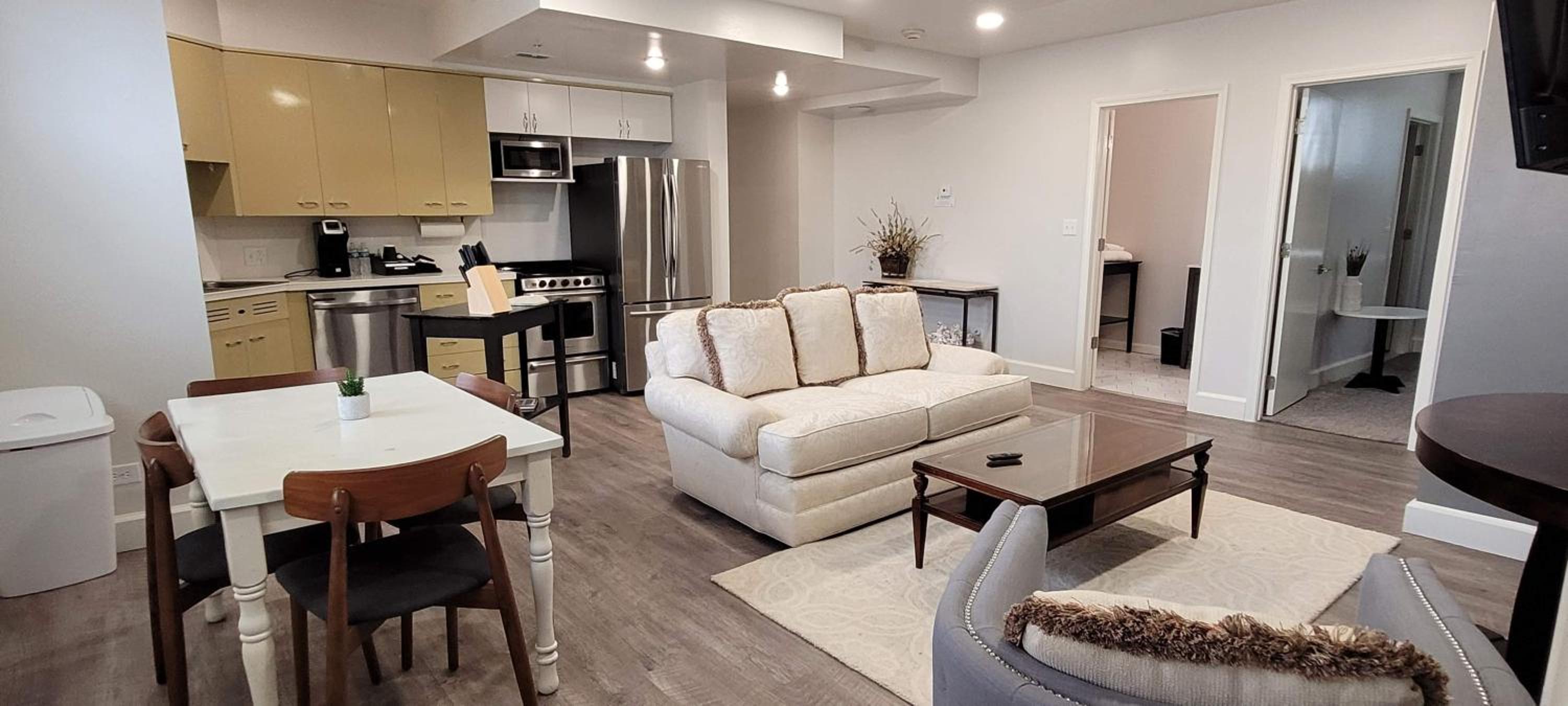 Deluxe Apartment - Photo 9