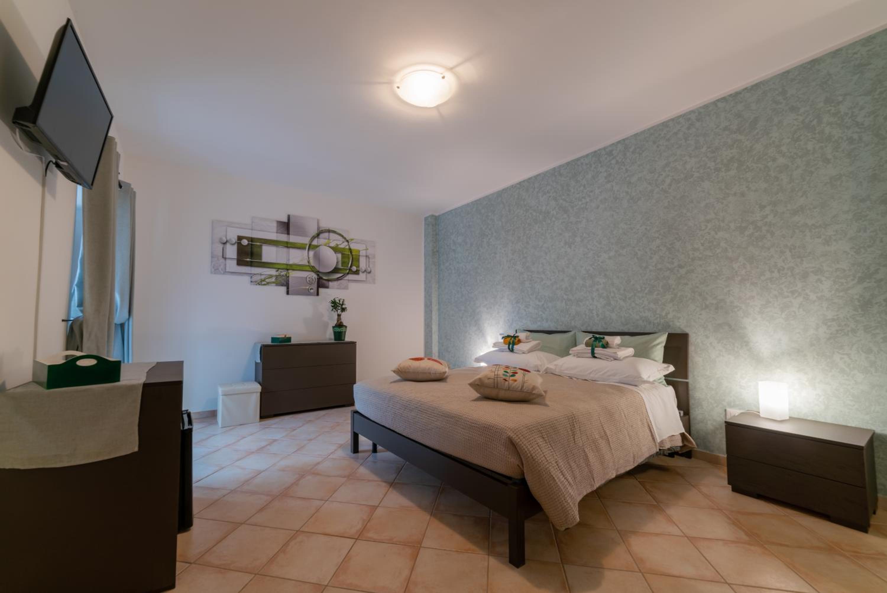 Large Double Room photo 2