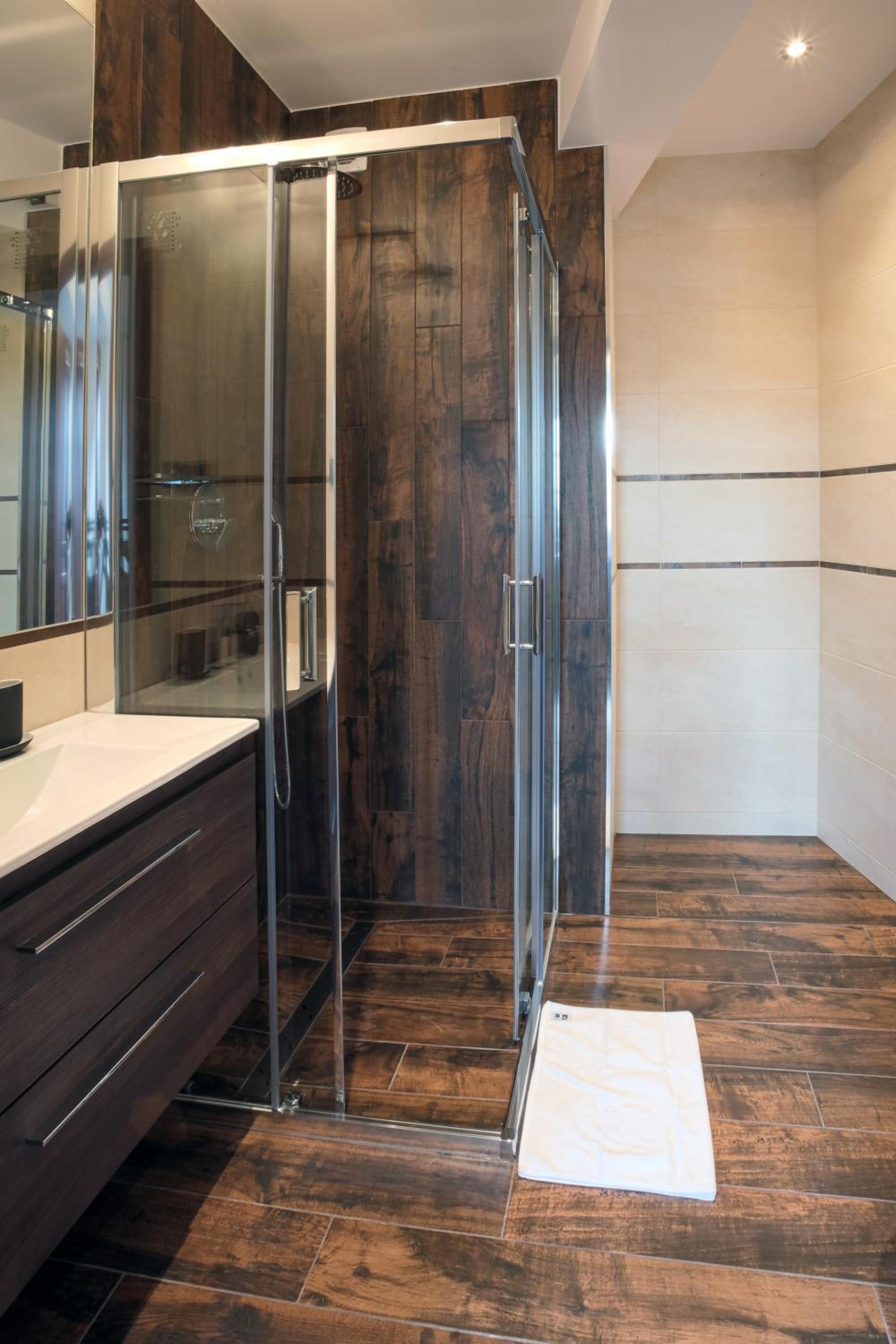 Double or Twin Room - Photo 1