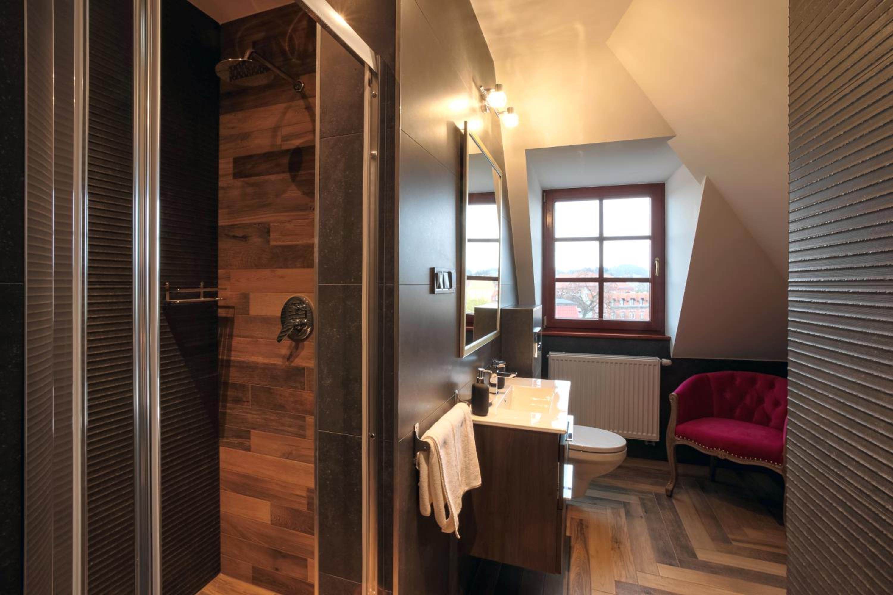 Double or Twin Room - Photo 11