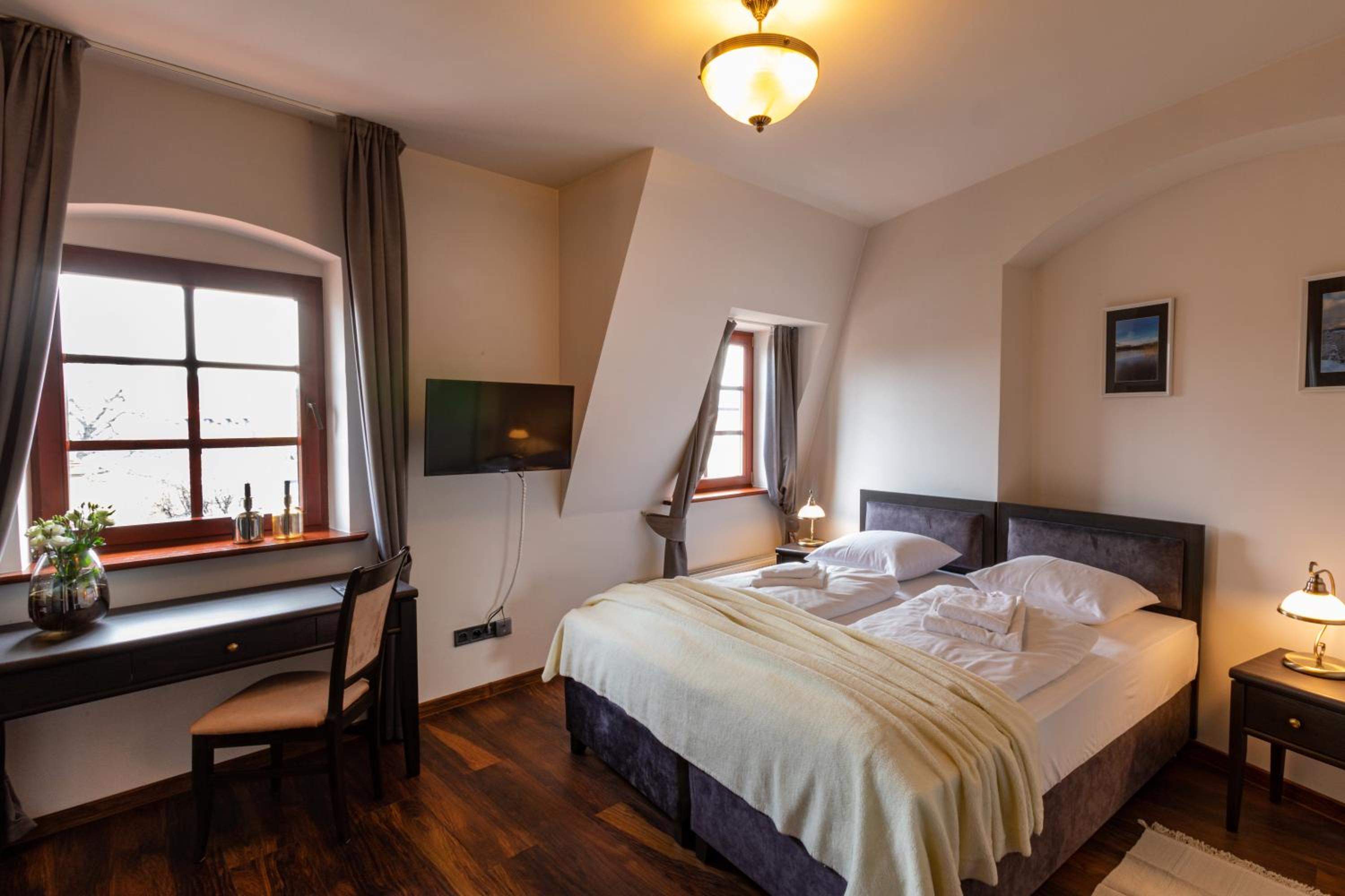 Double or Twin Room - Photo 7