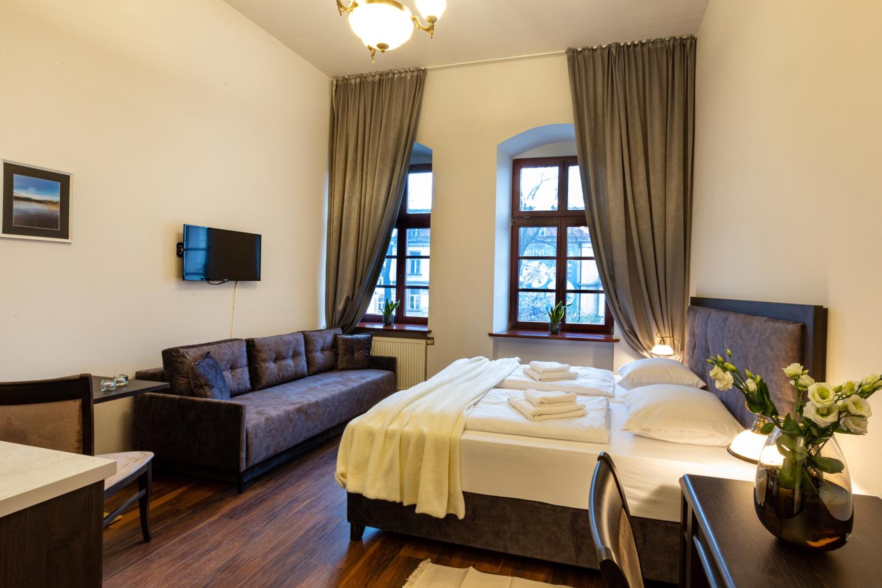 Deluxe Double or Twin Room - Photo 7