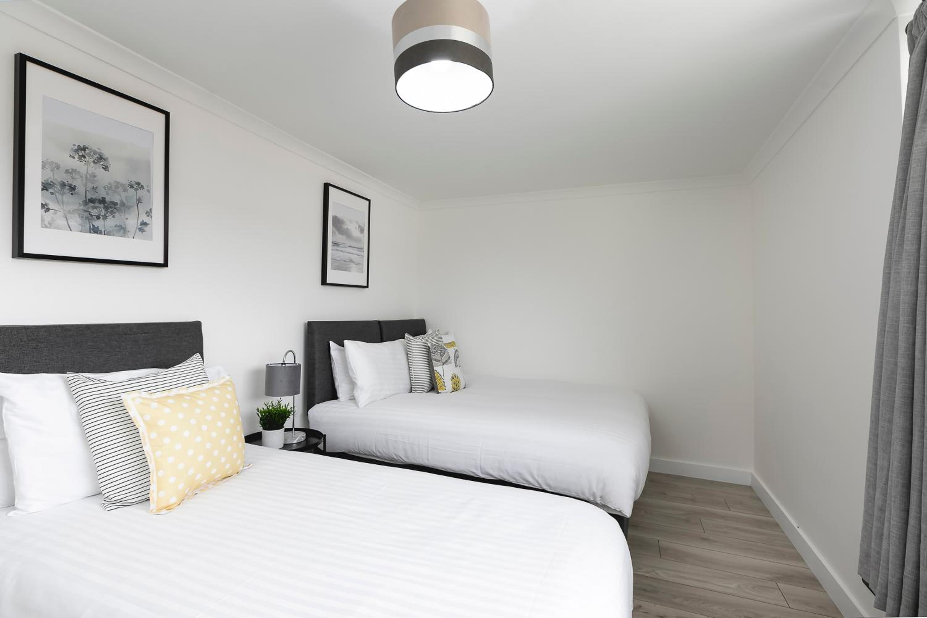 Three-Bedroom House photo 1
