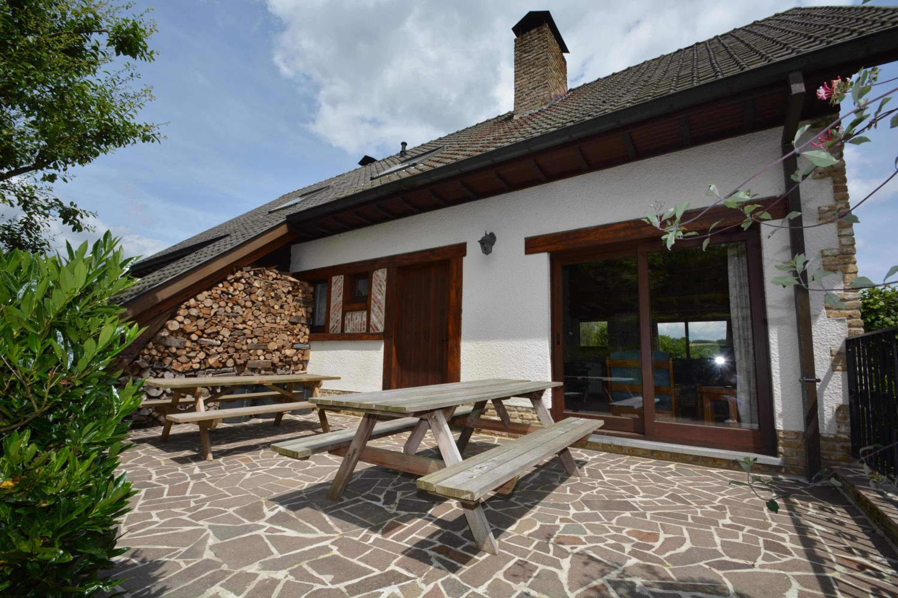 Four-Bedroom House photo 2
