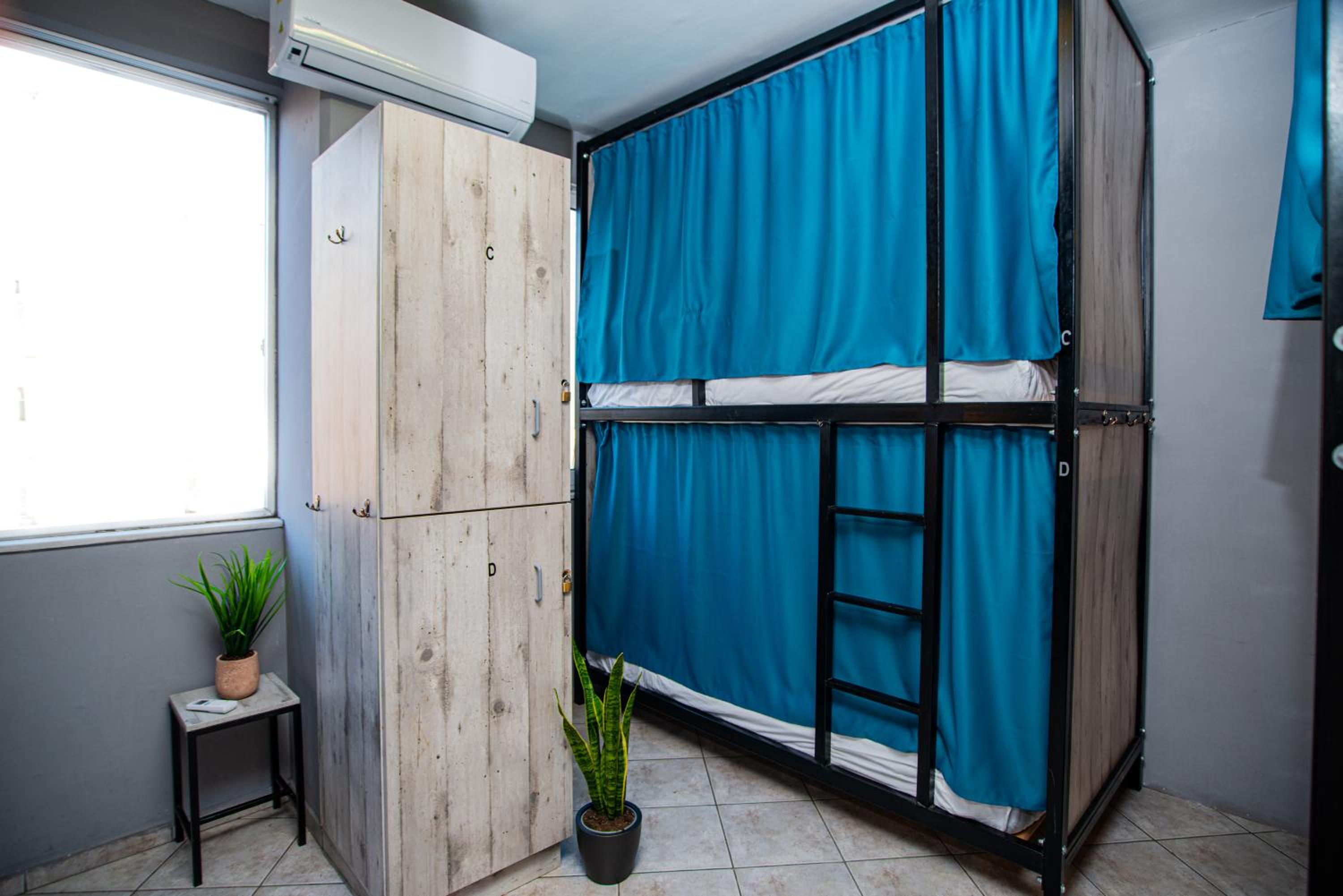 Bed in 6-Bed Female Dormitory Room photo 1